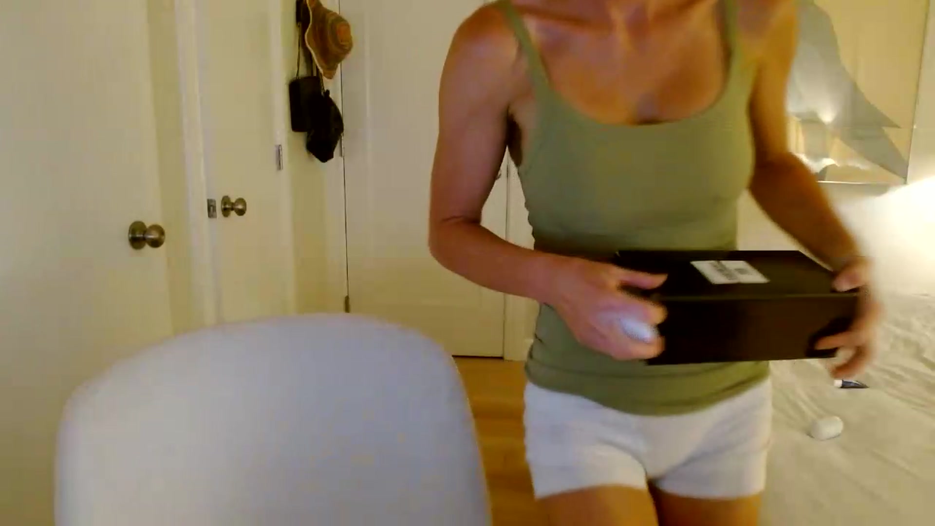 Gallery image thumbnail from NikiSkyler's myfreecams stream on, 08/06/2026, 03:55 image 5 of 20