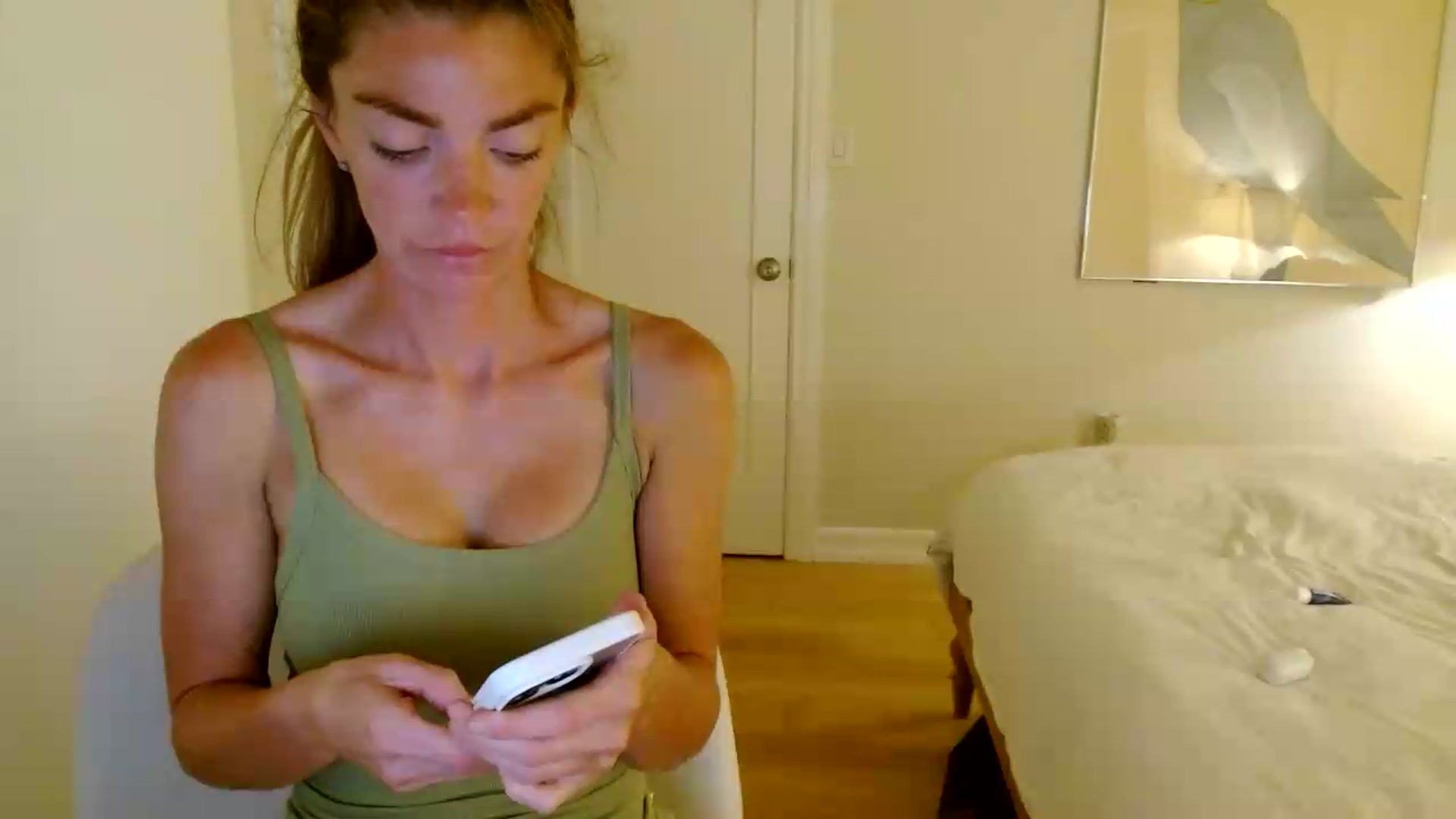 Gallery image thumbnail from NikiSkyler's myfreecams stream on, 08/06/2026, 03:55 image 15 of 20