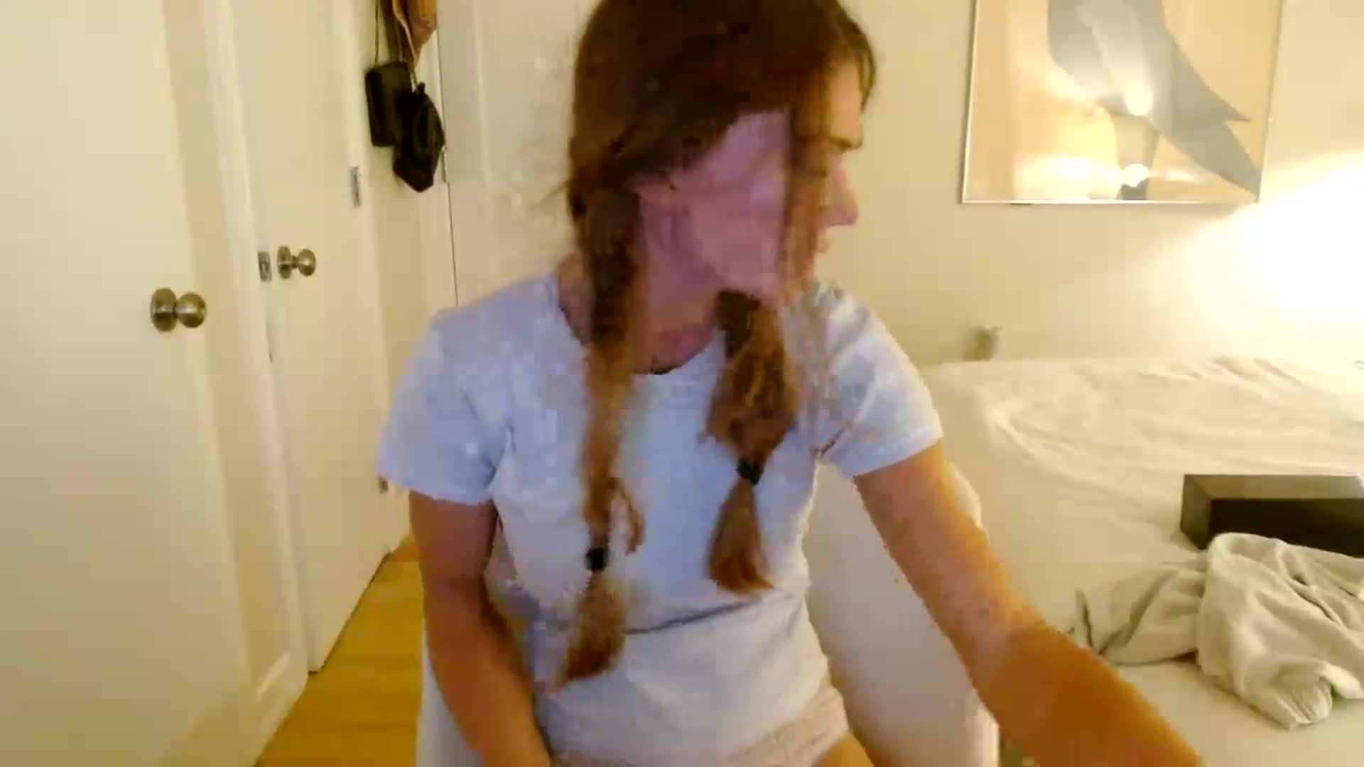 Gallery image thumbnail from NikiSkyler's myfreecams stream on, 08/07/2026, 05:52 image 6 of 20