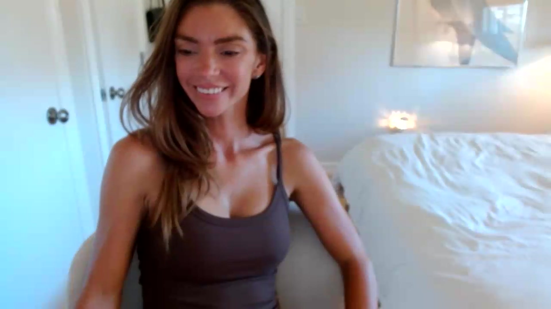 Gallery image thumbnail from NikiSkyler's myfreecams stream on, 08/09/2026, 24:13 image 20 of 20