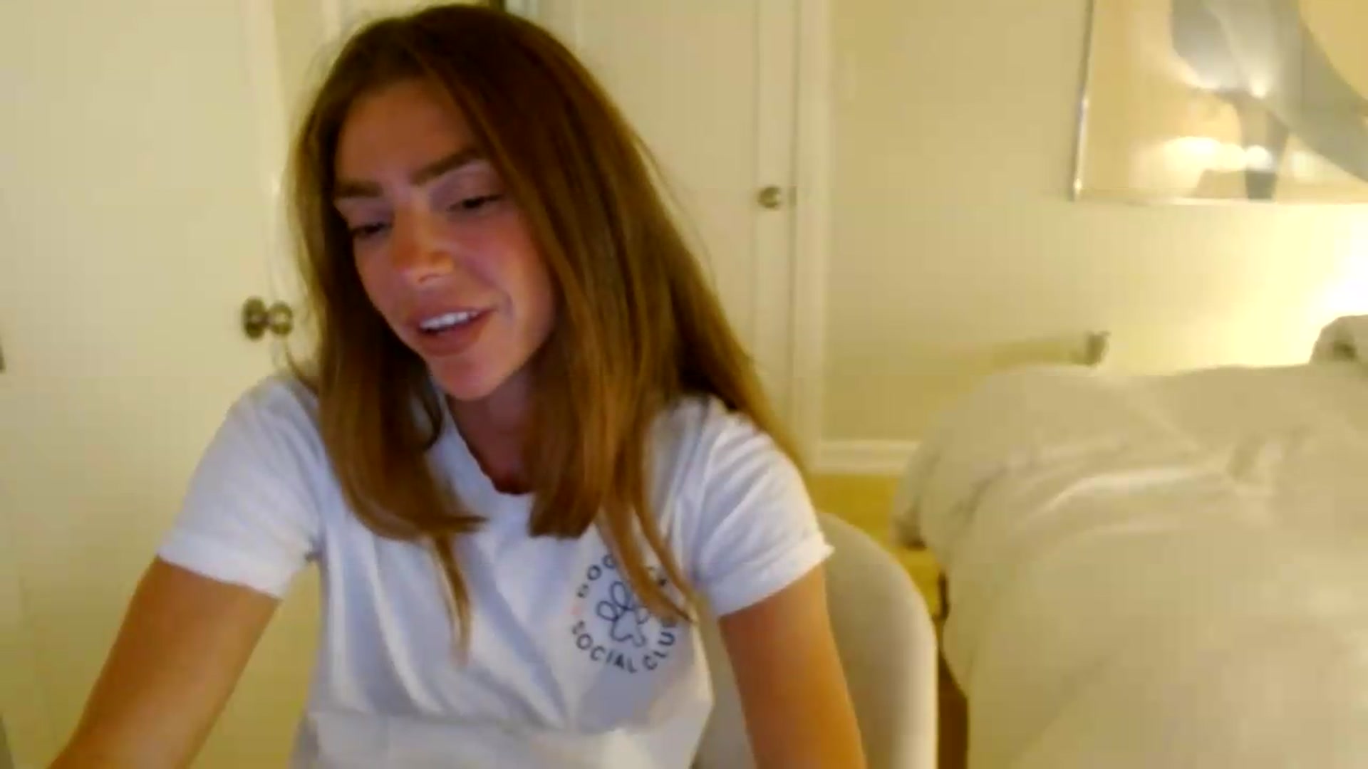Gallery image thumbnail from NikiSkyler's myfreecams stream on, 08/15/2026, 06:21 image 6 of 20