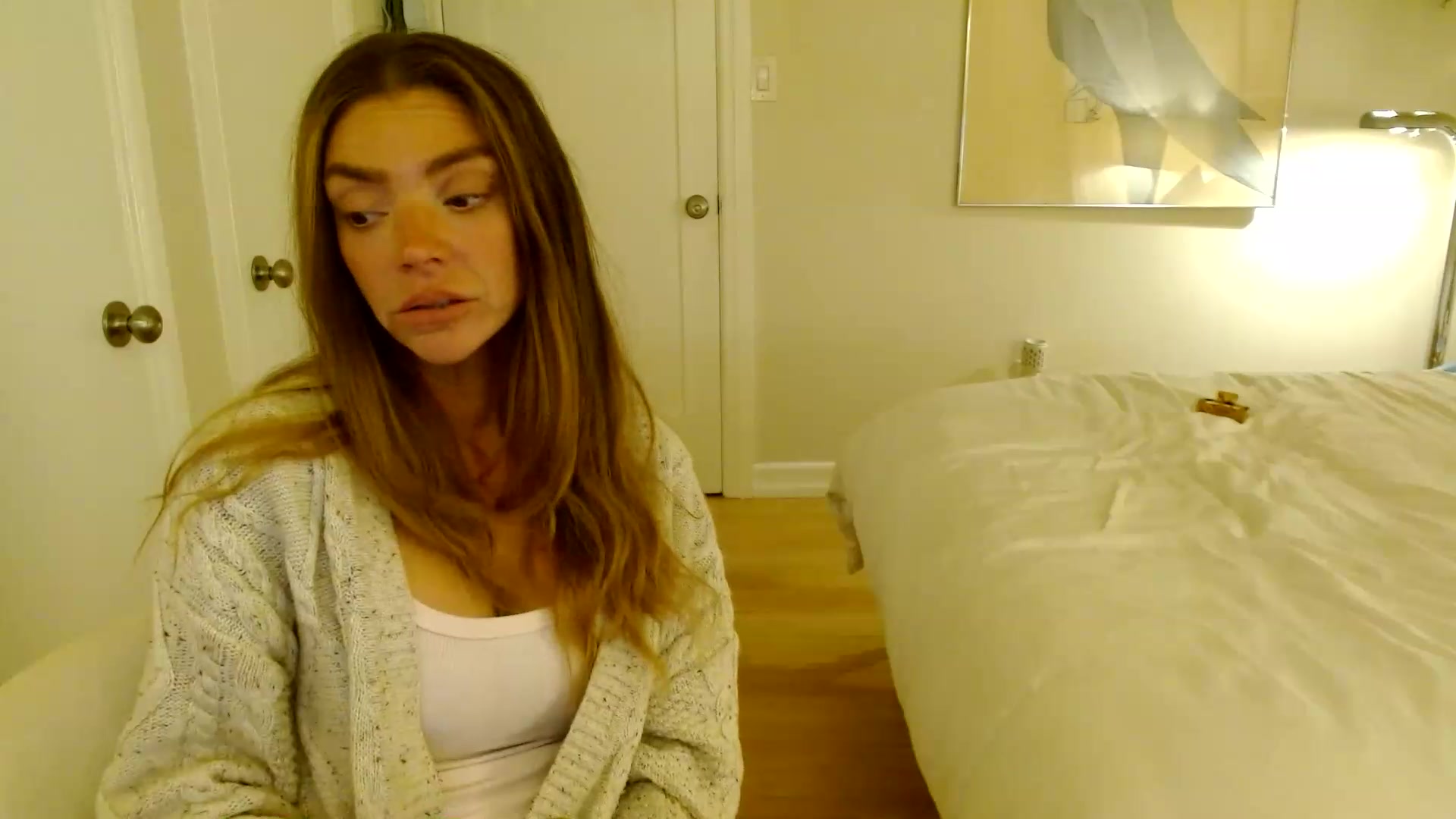Gallery image thumbnail from NikiSkyler's myfreecams stream on, 08/27/2026, 03:32 image 18 of 20