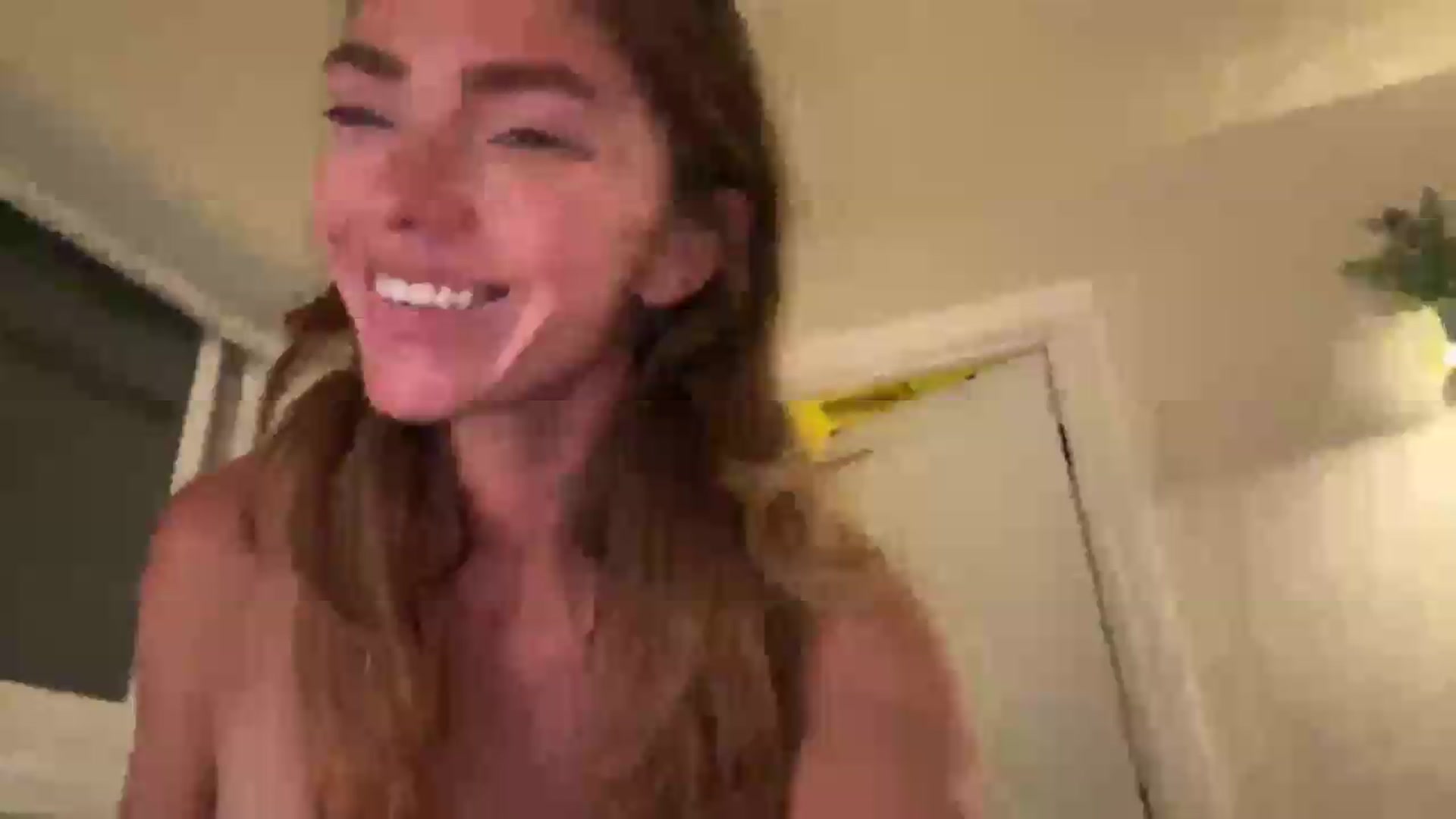 Gallery image thumbnail from NikiSkyler's myfreecams stream on, 08/29/2026, 04:37 image 18 of 20