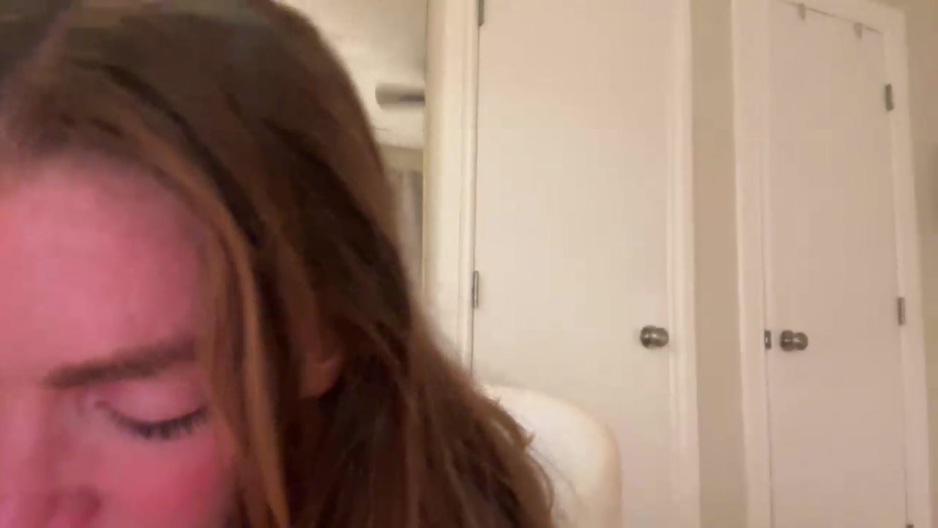Gallery image thumbnail from NikiSkyler's myfreecams stream on, 09/02/2026, 05:02 image 17 of 20