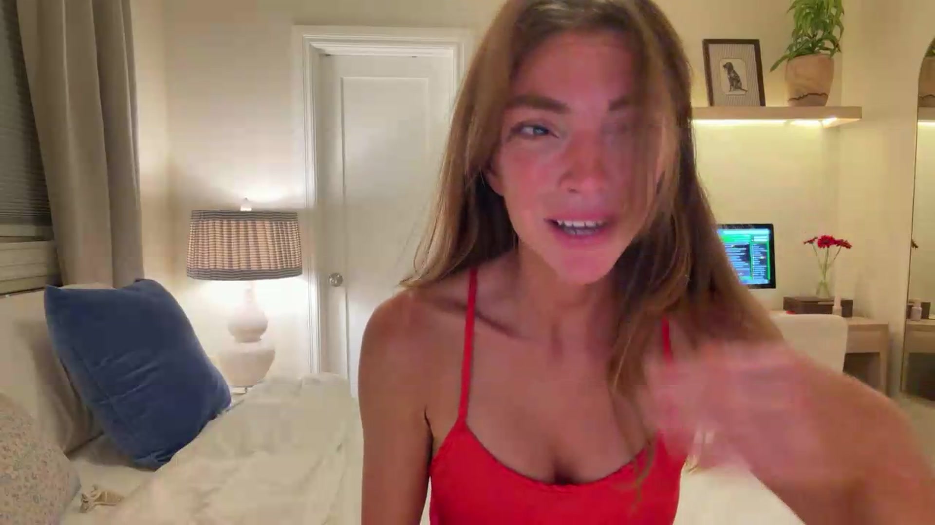 Gallery image thumbnail from NikiSkyler's myfreecams stream on, 09/09/2026, 03:41 image 8 of 20