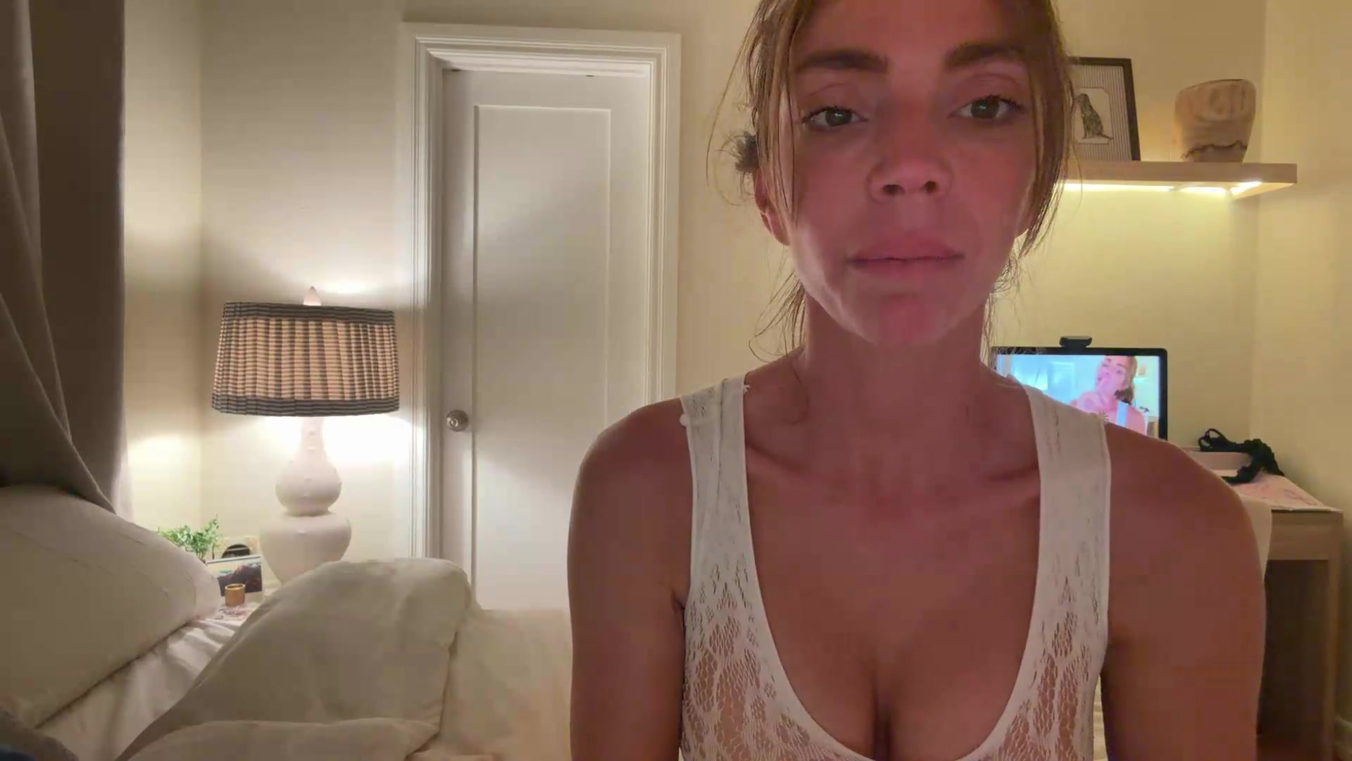 Gallery image thumbnail from NikiSkyler's myfreecams stream on, 09/13/2026, 03:14 image 20 of 20