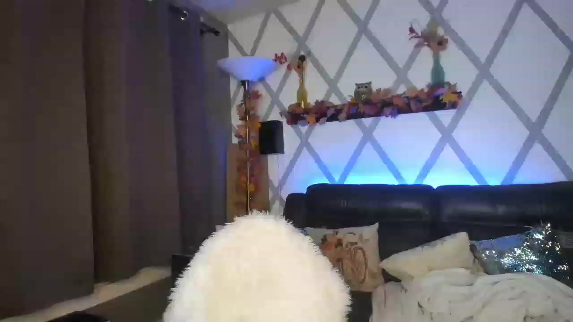 Gallery image thumbnail from Nikibutterfly's myfreecams stream on, 11/23/2022, 03:33 image 17 of 20