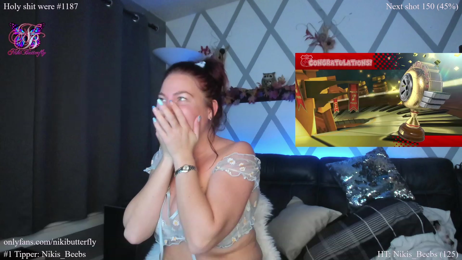 Gallery image thumbnail from Nikibutterfly's myfreecams stream on, 11/25/2022, 03:45 image 18 of 20