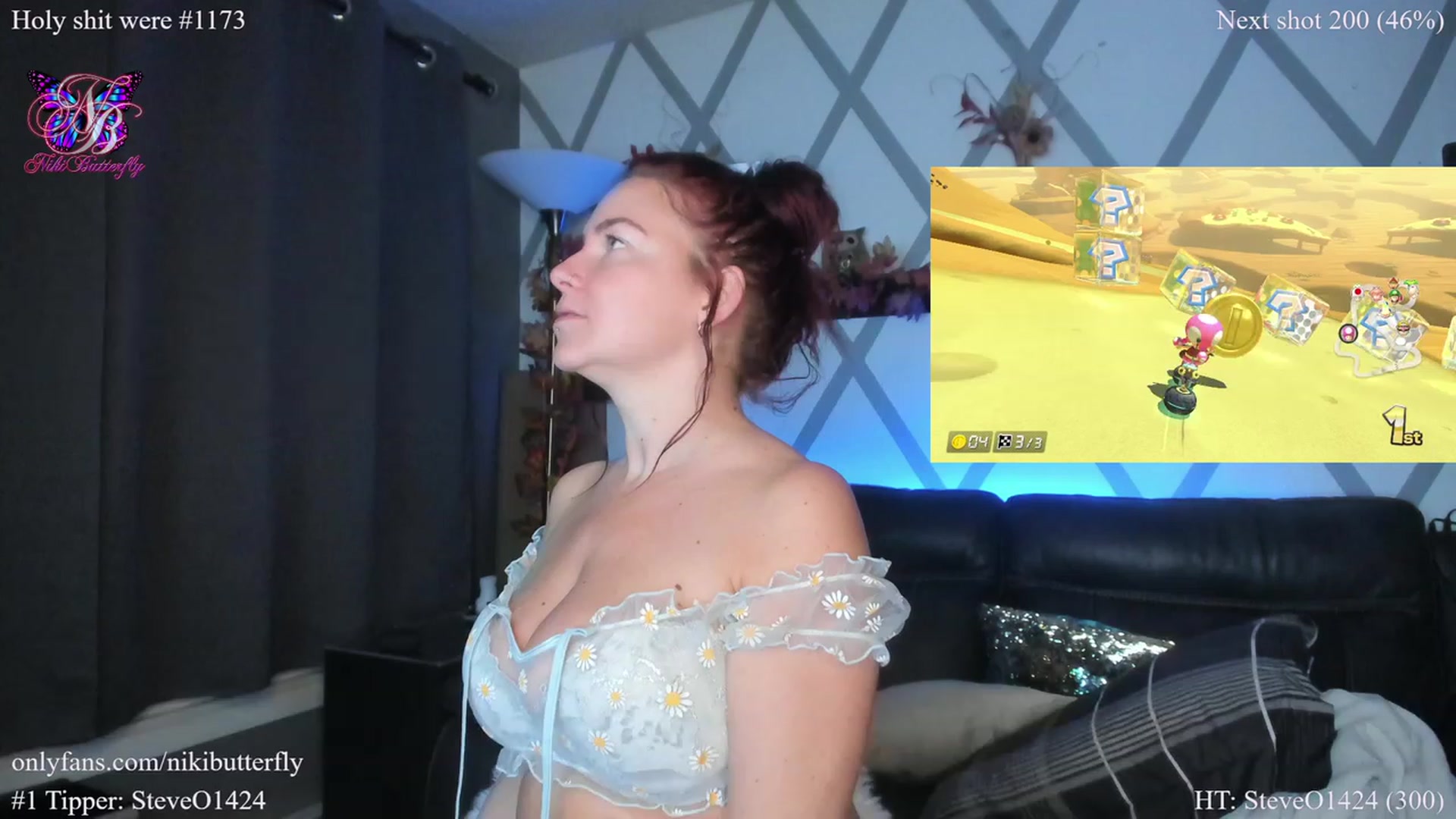 Gallery image thumbnail from Nikibutterfly's myfreecams stream on, 11/25/2022, 06:10 image 5 of 20