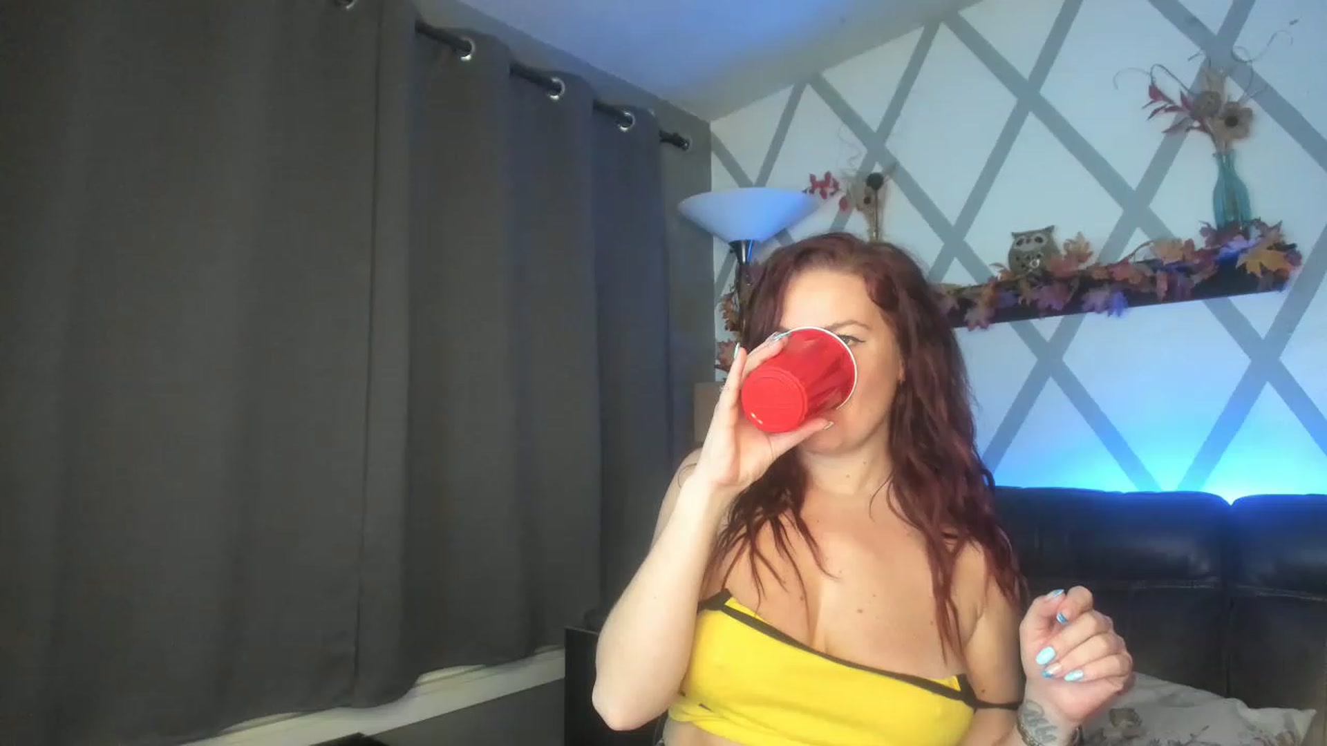 Gallery image thumbnail from Nikibutterfly's myfreecams stream on, 11/26/2022, 06:44 image 5 of 20
