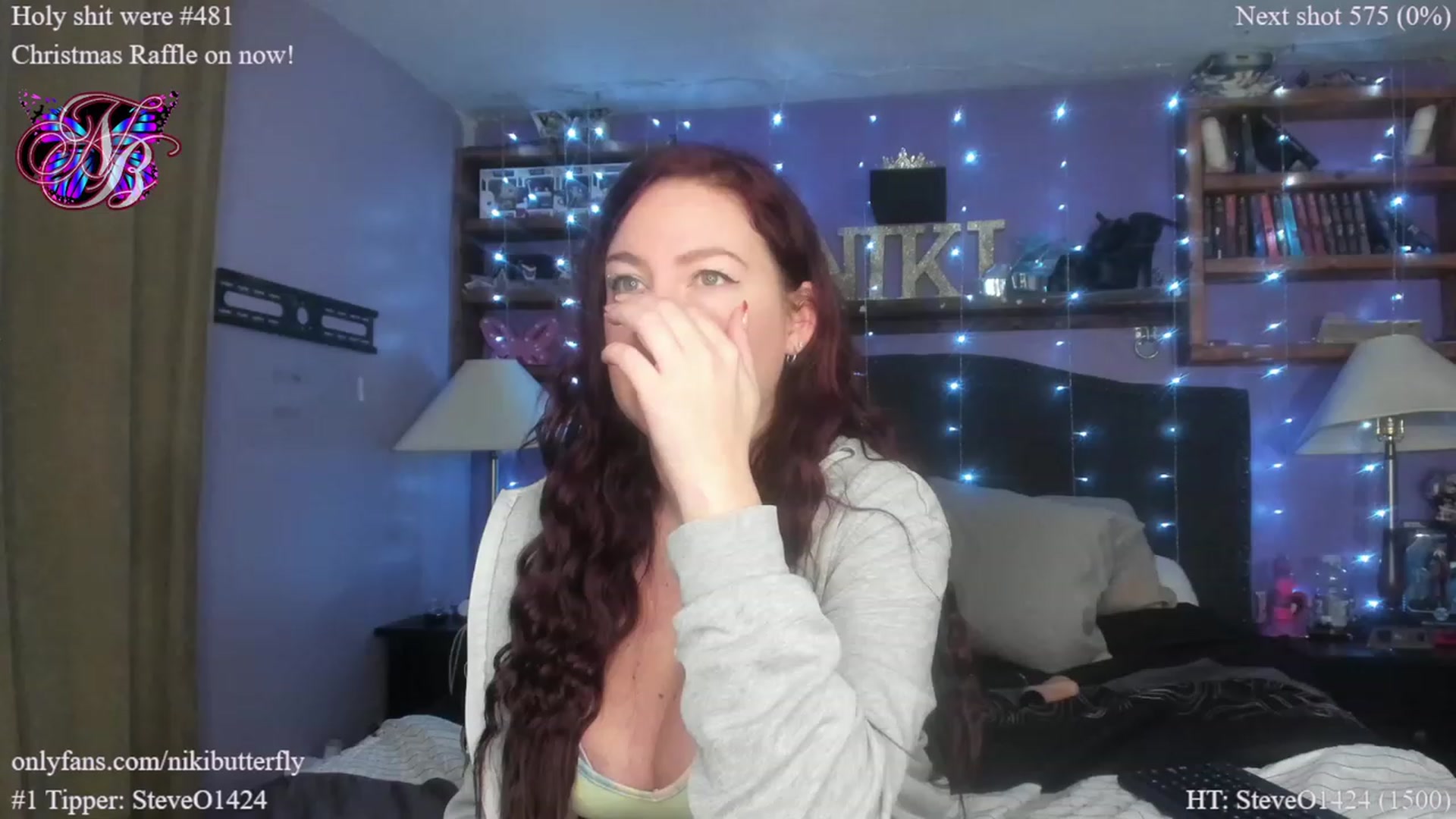 Gallery image thumbnail from Nikibutterfly's myfreecams stream on, 12/23/2022, 19:31 image 20 of 20