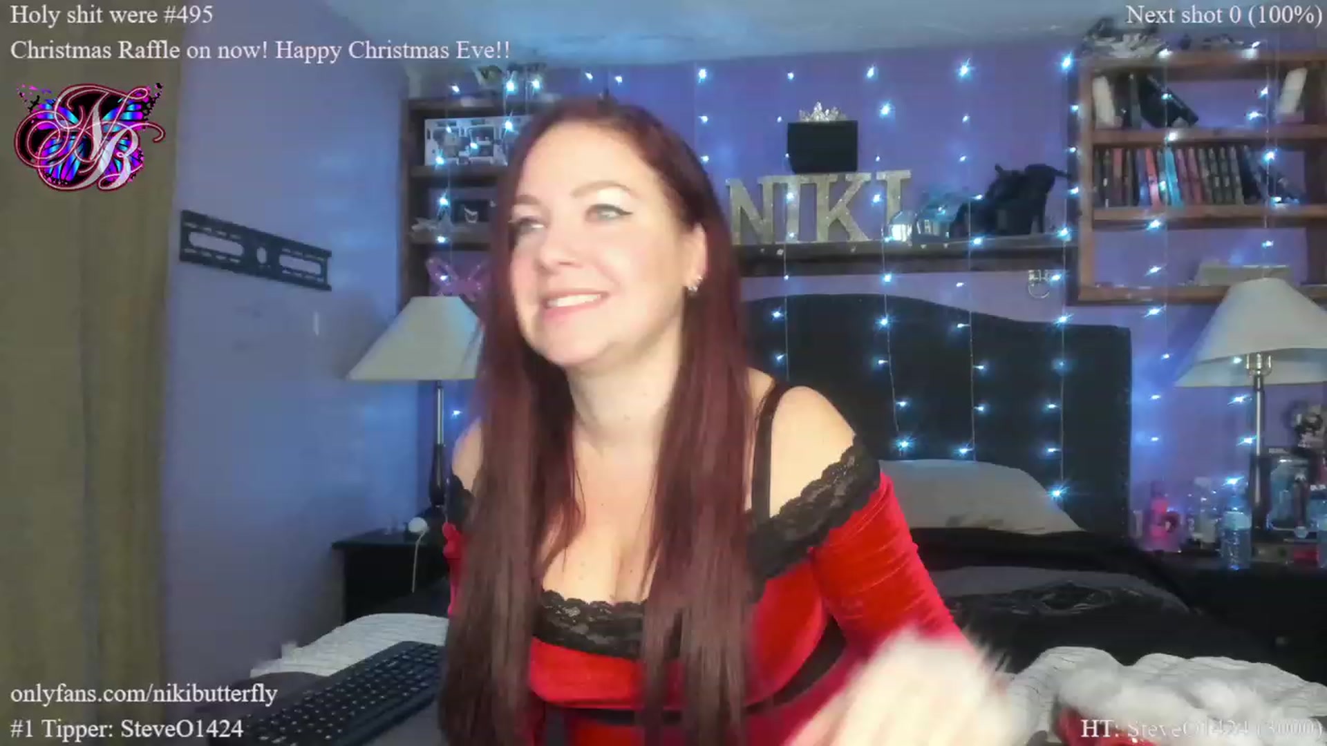 Gallery image thumbnail from Nikibutterfly's myfreecams stream on, 12/24/2022, 21:18 image 19 of 20
