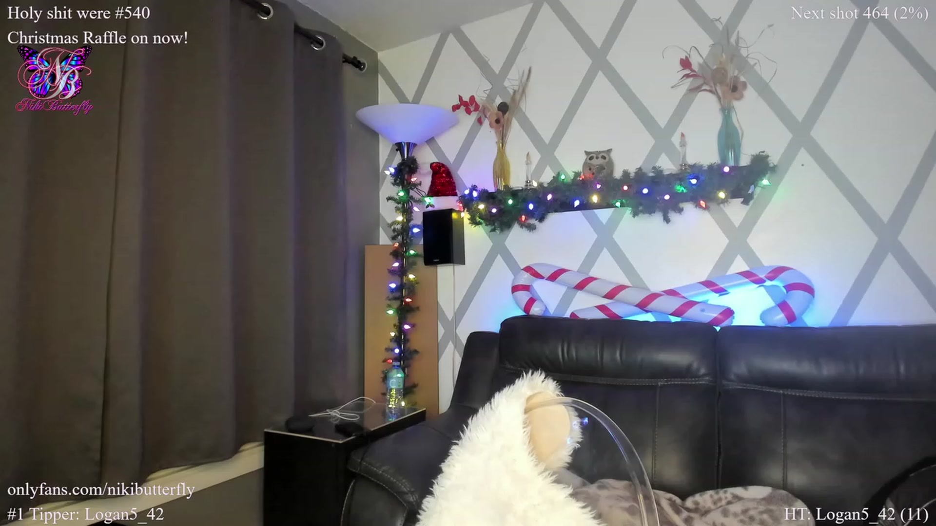 Gallery image thumbnail from Nikibutterfly's myfreecams stream on, 12/27/2022, 05:13 image 2 of 20