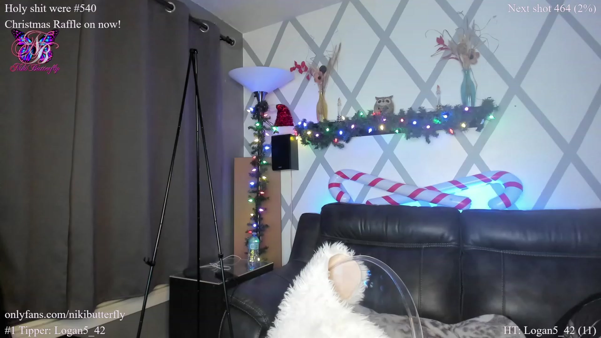Gallery image thumbnail from Nikibutterfly's myfreecams stream on, 12/27/2022, 05:13 image 3 of 20