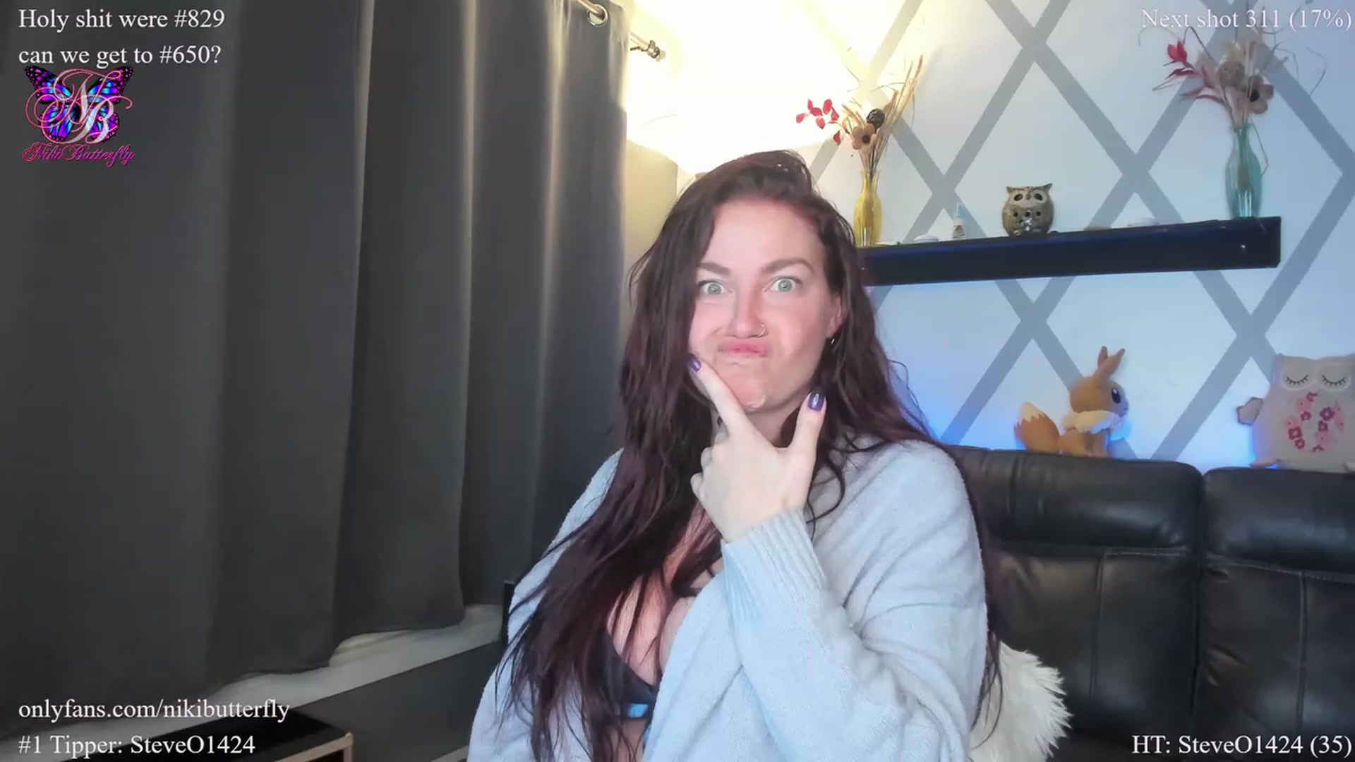 Gallery image thumbnail from Nikibutterfly's myfreecams stream on, 01/23/2023, 04:37 image 10 of 20