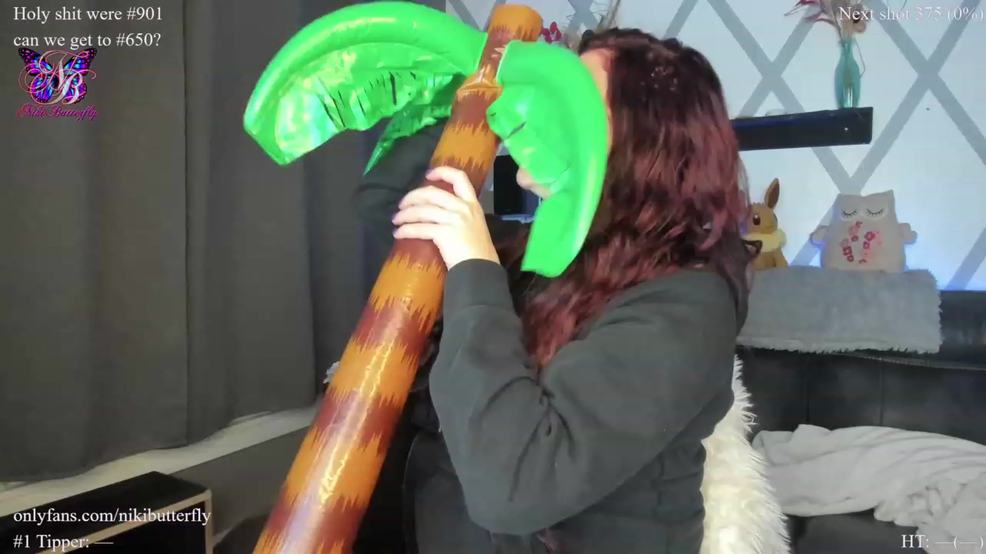 Gallery image thumbnail from Nikibutterfly's myfreecams stream on, 01/26/2023, 04:27 image 10 of 20