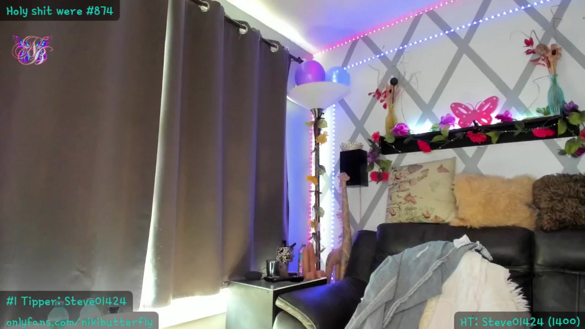 Gallery image thumbnail from Nikibutterfly's myfreecams stream on, 04/29/2024, 16:02 image 15 of 20