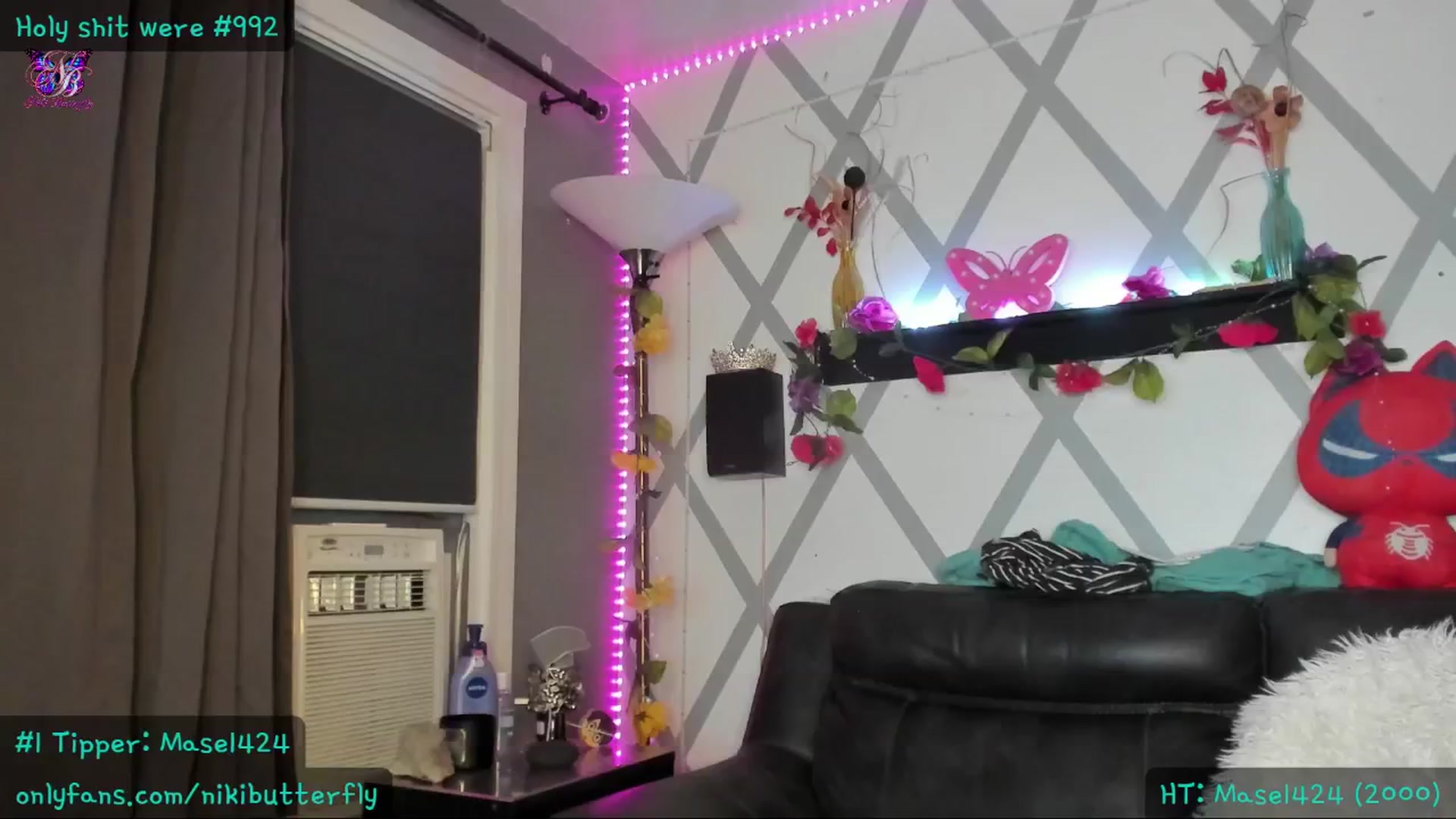 Gallery image thumbnail from Nikibutterfly's myfreecams stream on, 07/06/2024, 04:59 image 12 of 20
