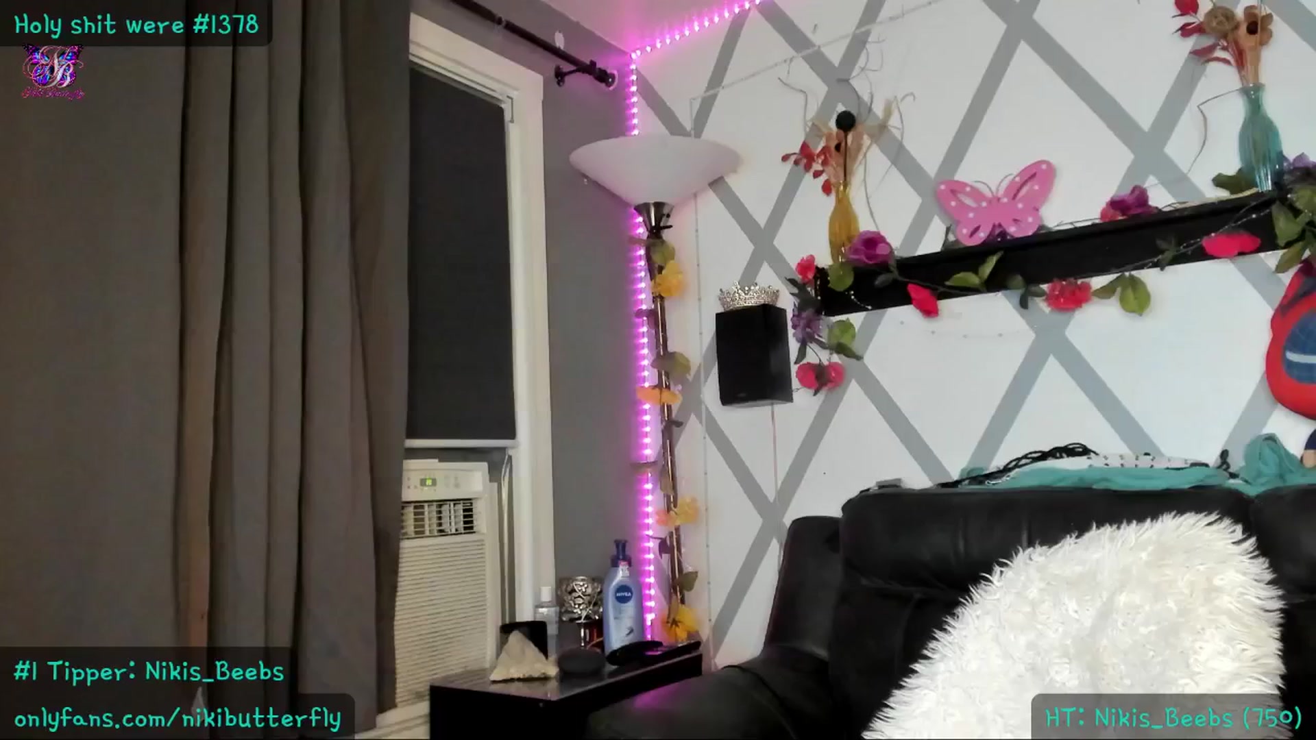 Gallery image thumbnail from Nikibutterfly's myfreecams stream on, 07/10/2024, 01:49 image 12 of 20