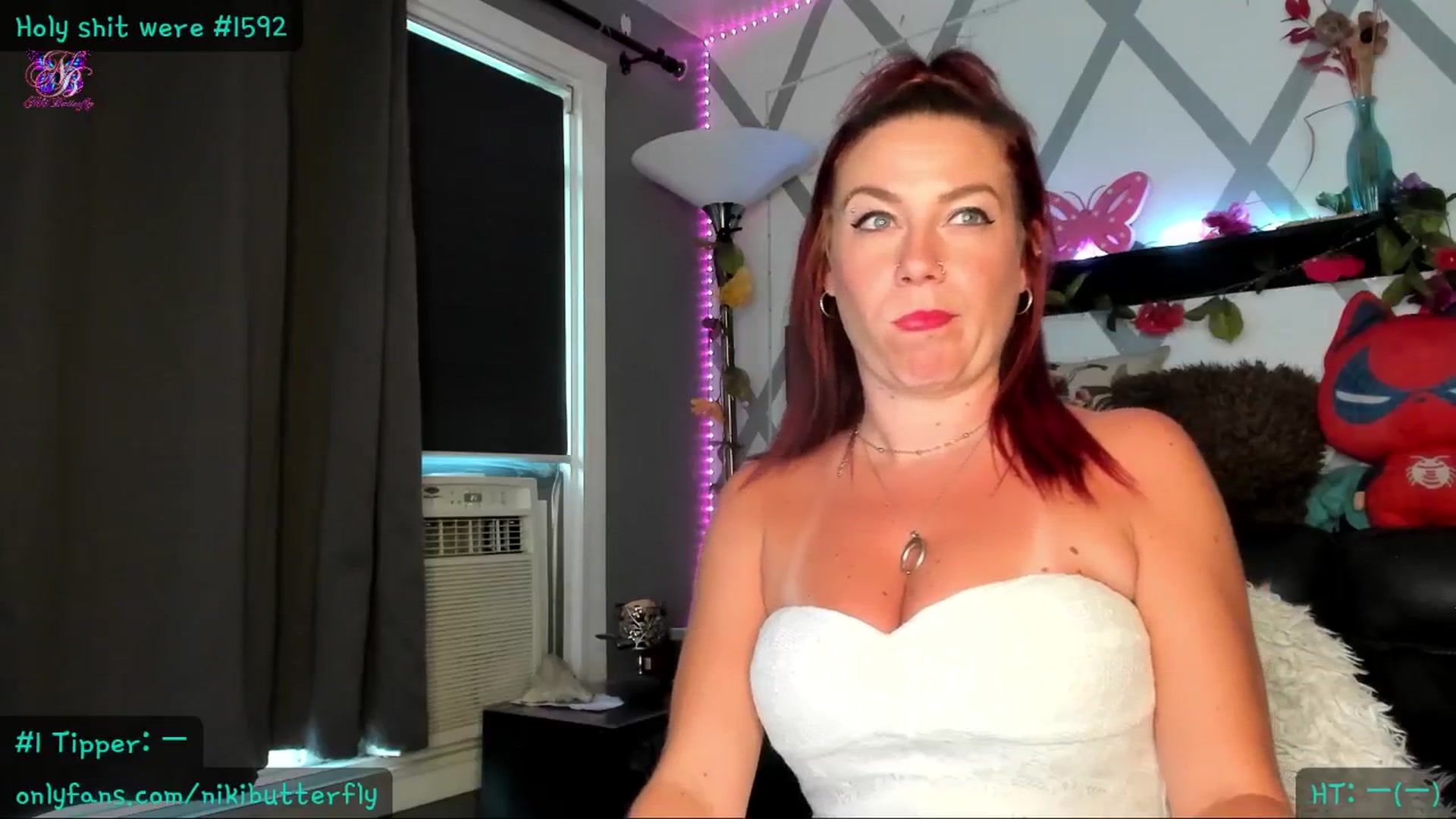 Gallery image thumbnail from Nikibutterfly's myfreecams stream on, 07/22/2024, 24:00 image 12 of 20