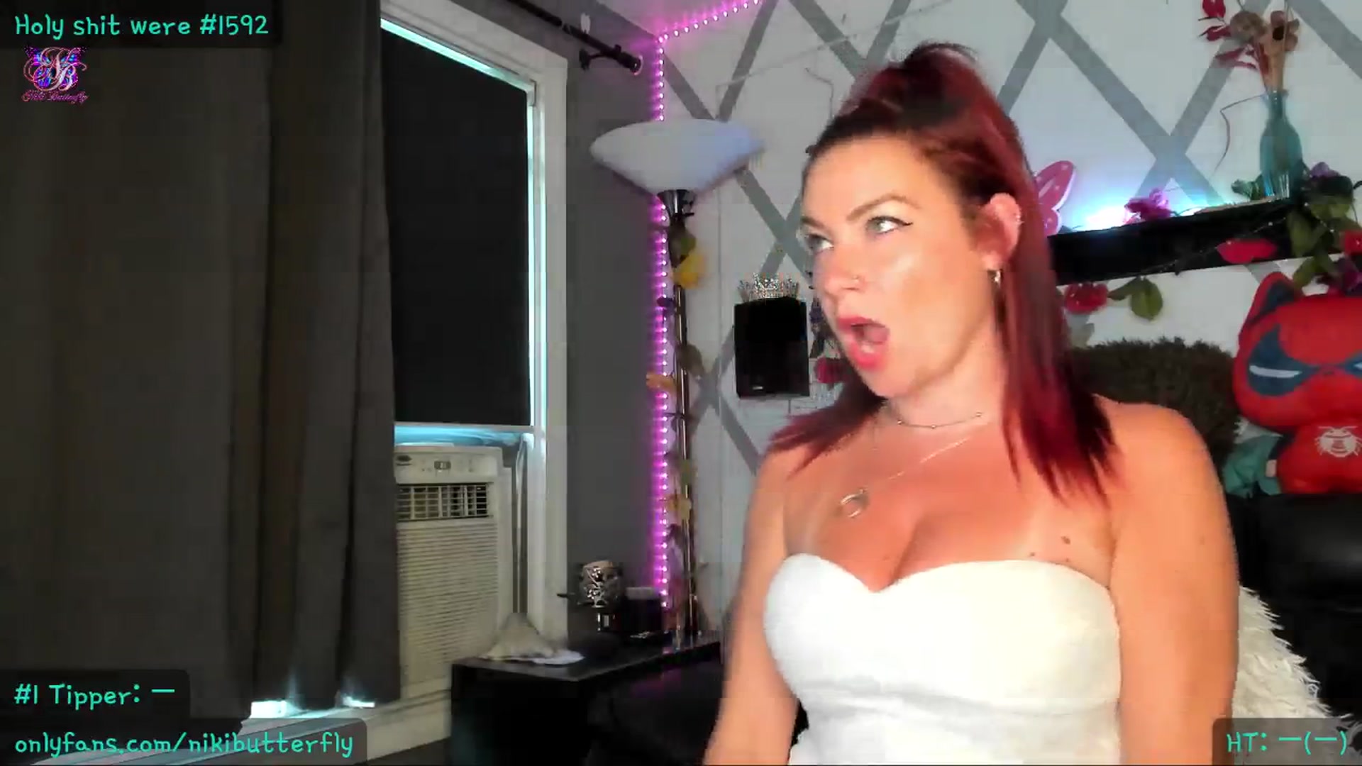Gallery image thumbnail from Nikibutterfly's myfreecams stream on, 07/22/2024, 24:00 image 18 of 20
