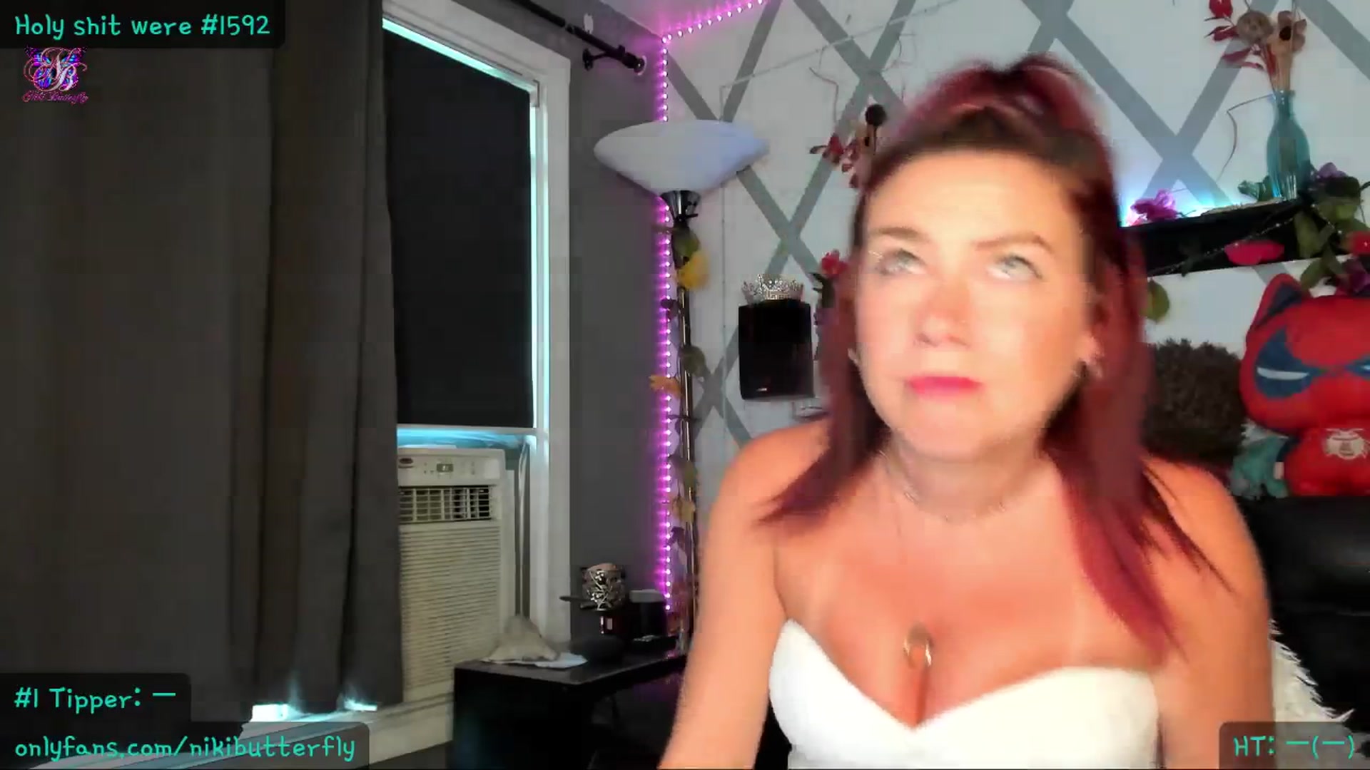 Gallery image thumbnail from Nikibutterfly's myfreecams stream on, 07/22/2024, 24:00 image 4 of 20