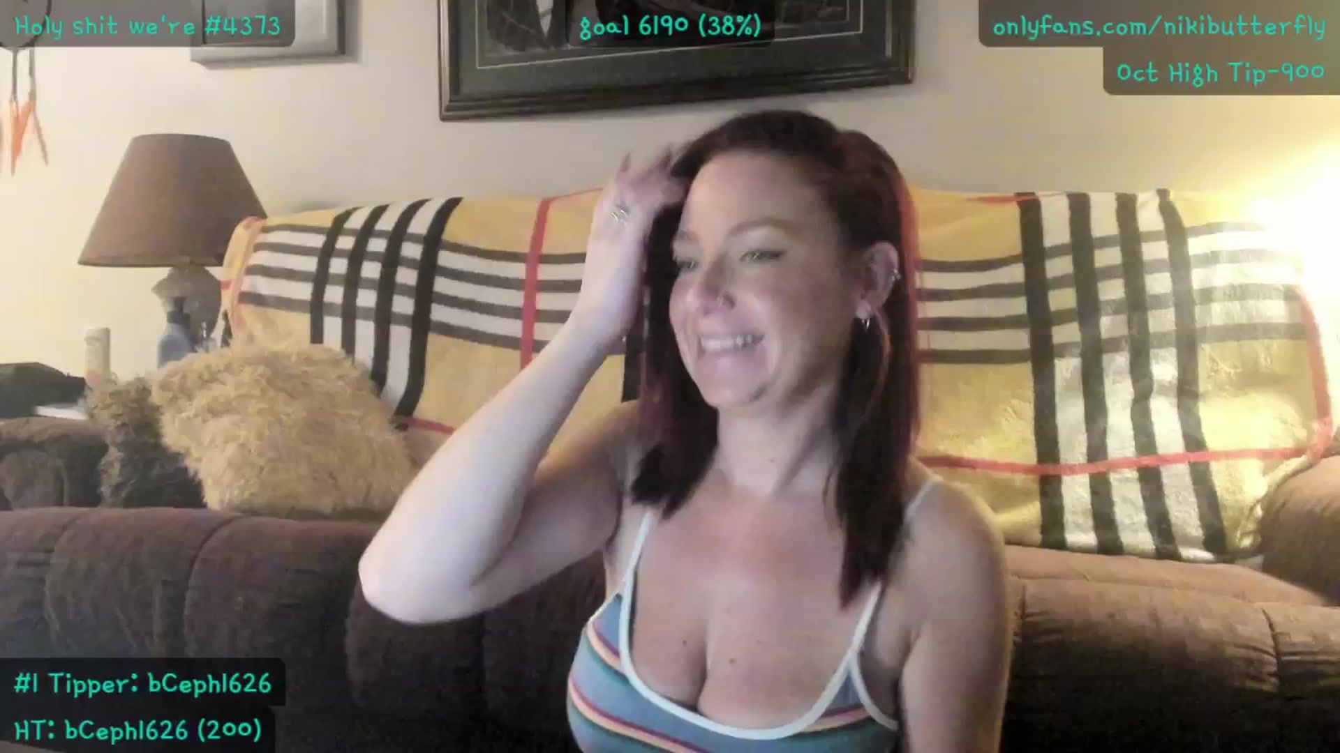Gallery image thumbnail from Nikibutterfly's myfreecams stream on, 10/28/2025, 16:55 image 14 of 20