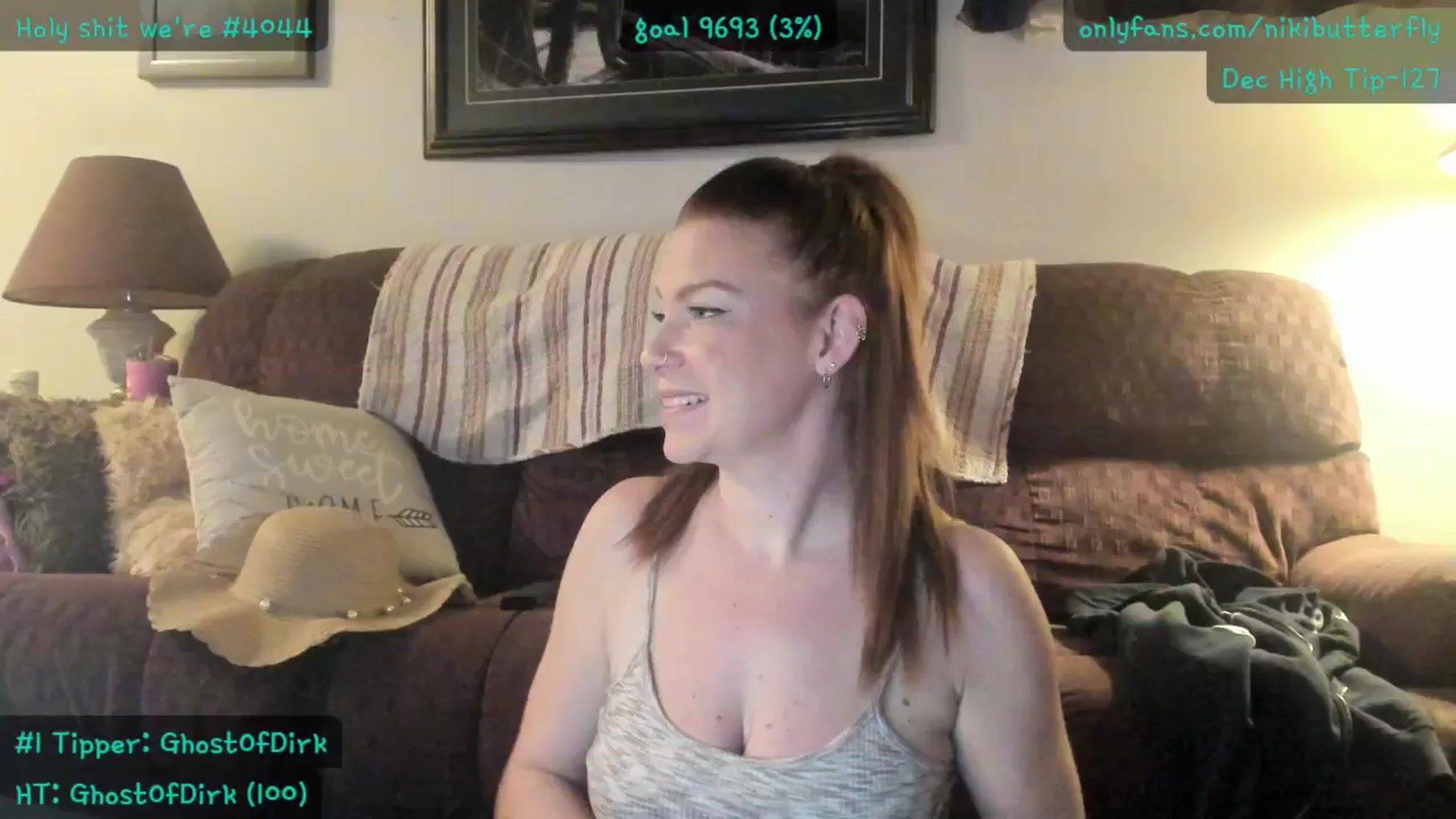 Gallery image thumbnail from Nikibutterfly's myfreecams stream on, 12/03/2025, 18:42 image 18 of 20