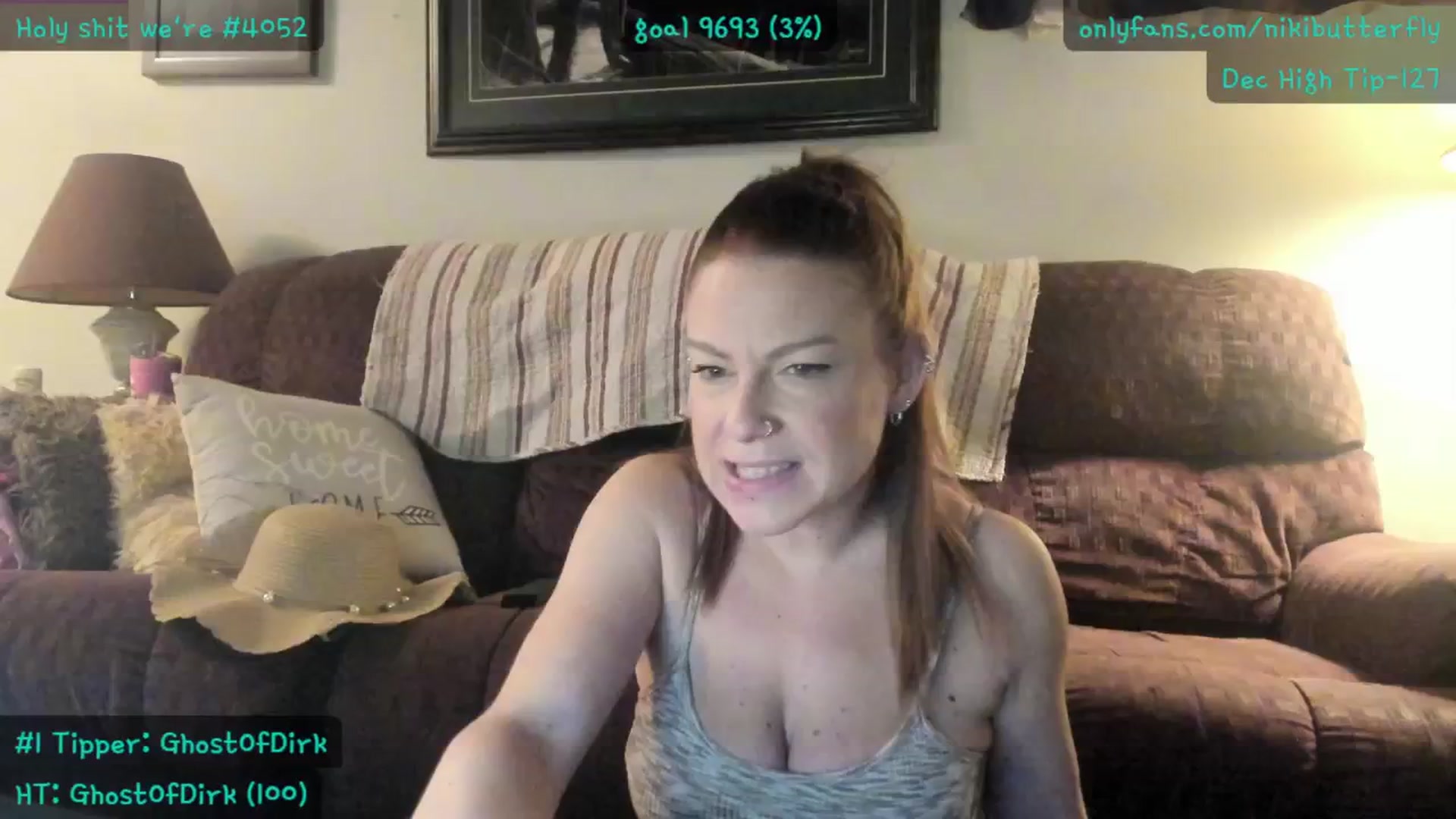 Gallery image thumbnail from Nikibutterfly's myfreecams stream on, 12/03/2025, 18:42 image 1 of 20