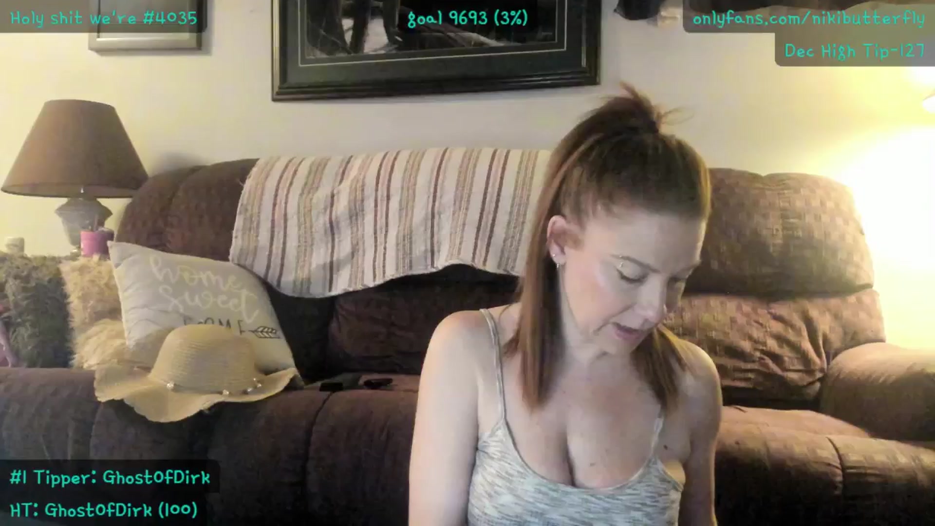 Gallery image thumbnail from Nikibutterfly's myfreecams stream on, 12/03/2025, 18:42 image 8 of 20