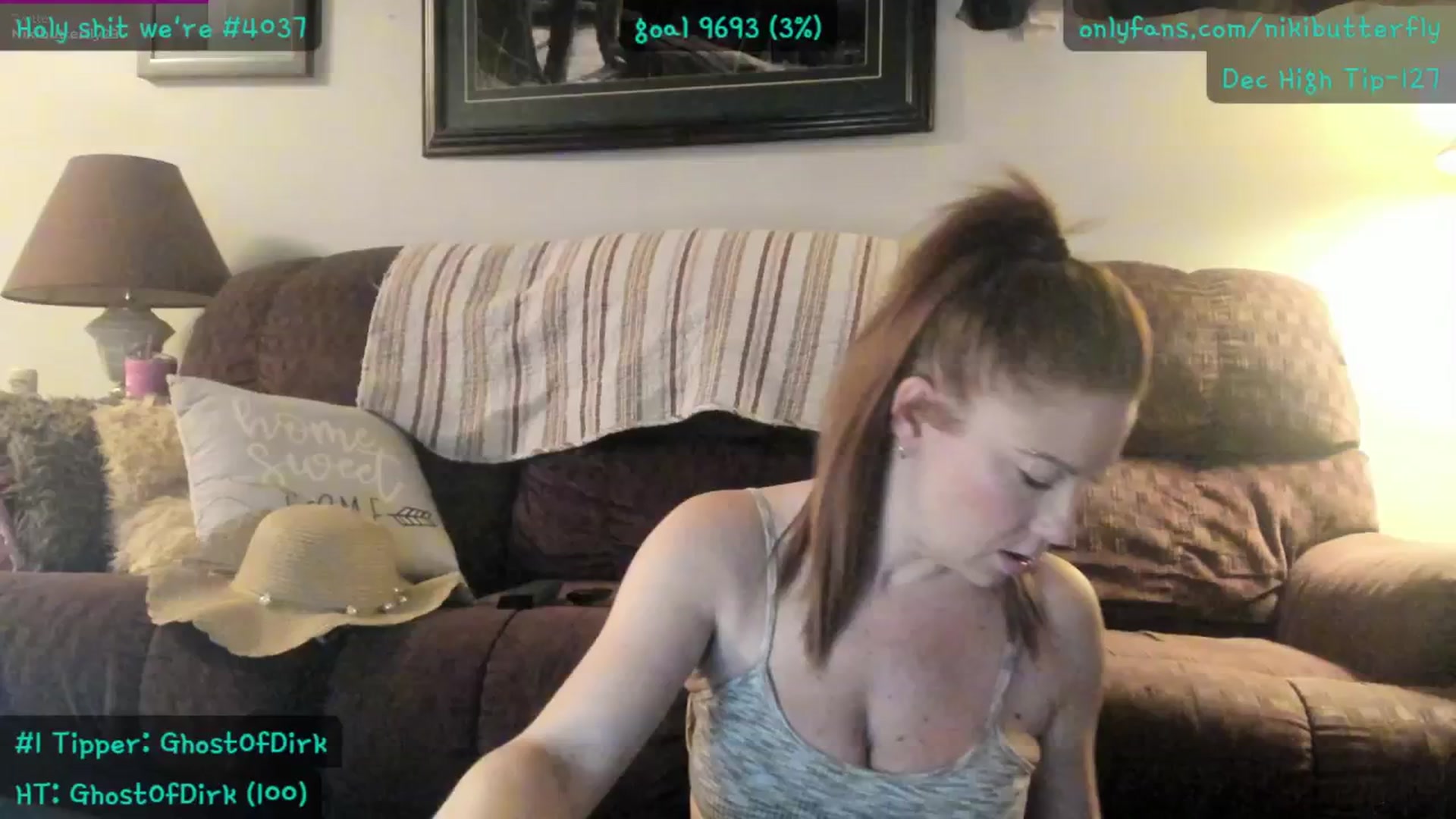 Gallery image thumbnail from Nikibutterfly's myfreecams stream on, 12/03/2025, 18:42 image 7 of 20
