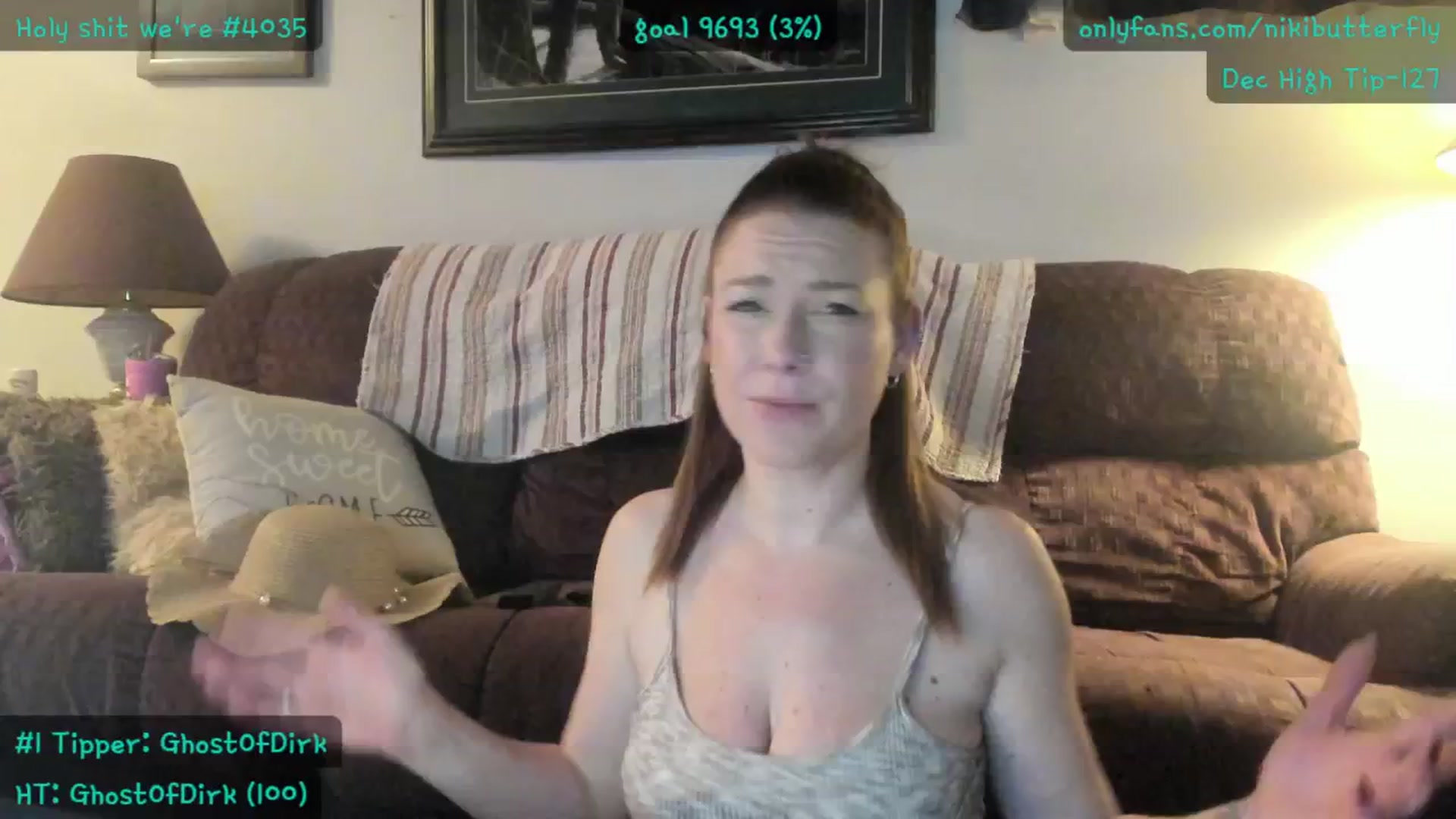 Gallery image thumbnail from Nikibutterfly's myfreecams stream on, 12/03/2025, 18:42 image 6 of 20