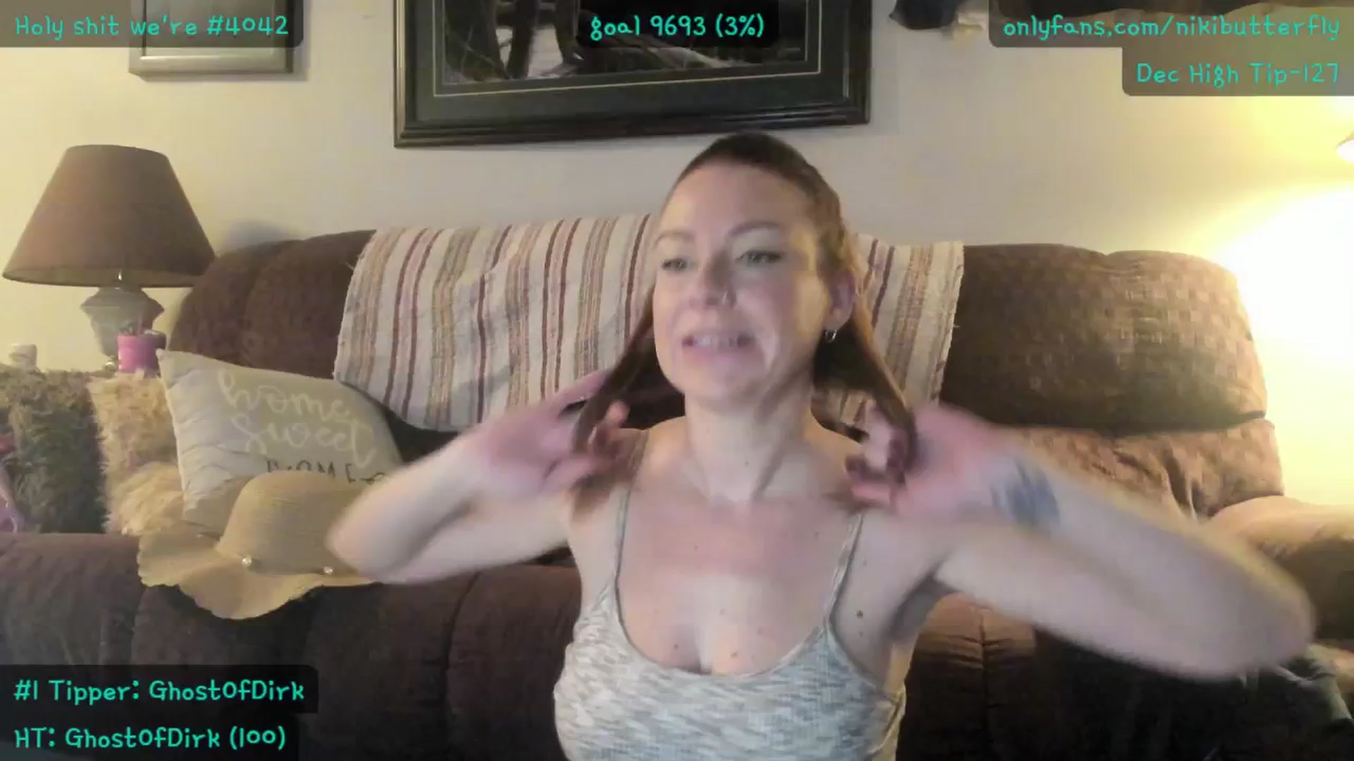 Gallery image thumbnail from Nikibutterfly's myfreecams stream on, 12/03/2025, 18:42 image 11 of 20