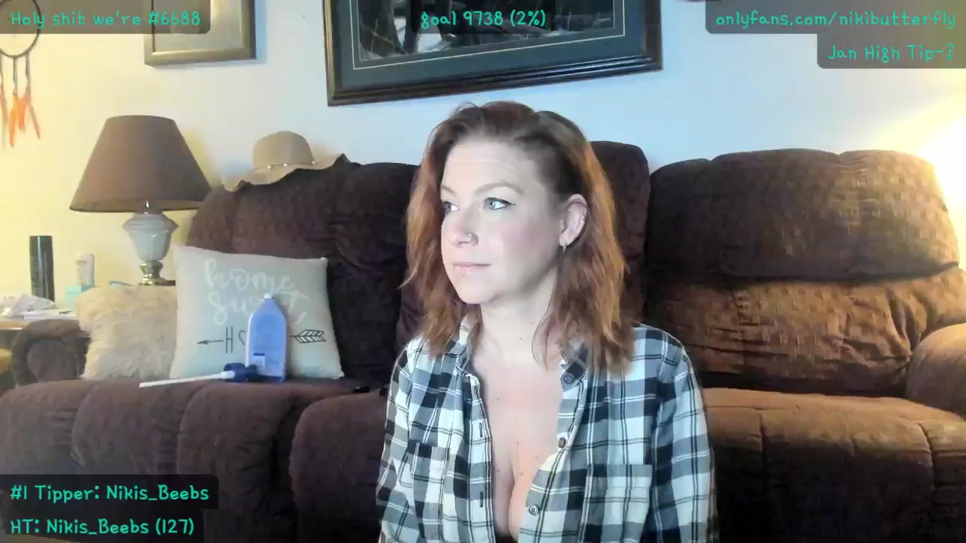 Gallery image thumbnail from Nikibutterfly's myfreecams stream on, 01/08/2026, 19:18 image 12 of 20