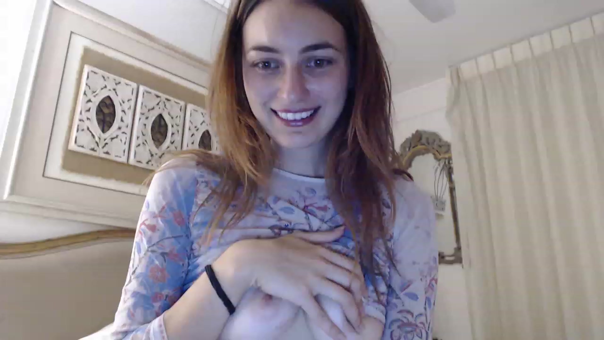 Gallery image thumbnail from Nikita_9's myfreecams stream on, 11/18/2022, 10:08 image 2 of 20
