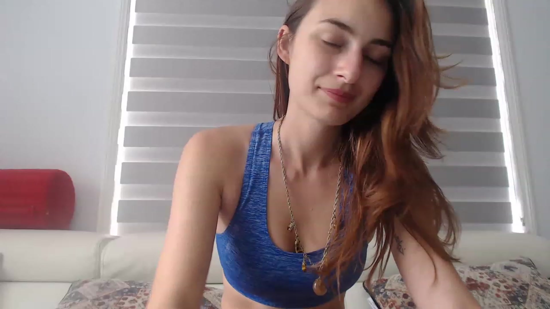 Gallery image thumbnail from Nikita_9's myfreecams stream on, 11/21/2022, 03:10 image 18 of 20