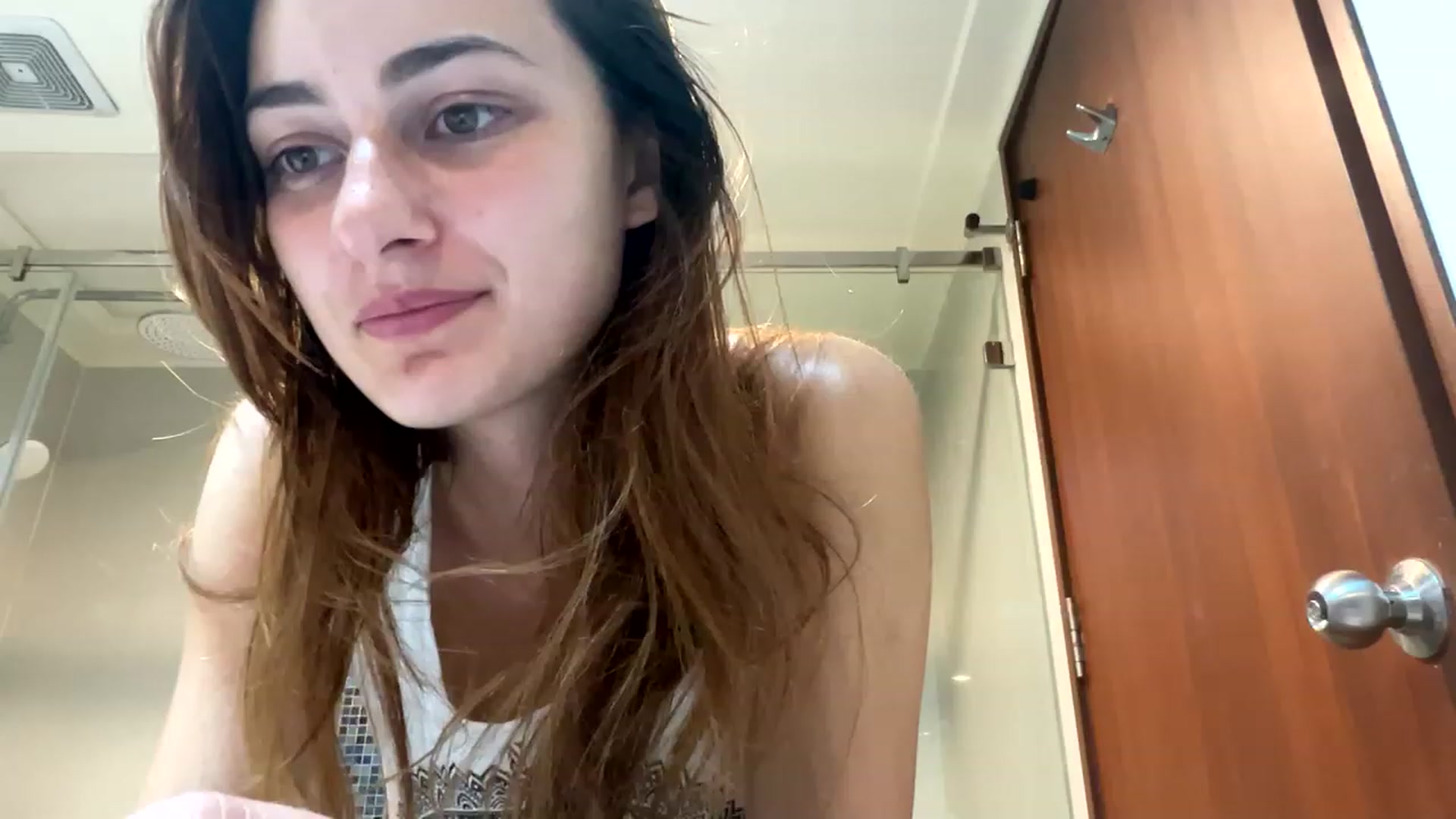 Gallery image thumbnail from Nikita_9's myfreecams stream on, 12/12/2022, 10:43 image 5 of 20