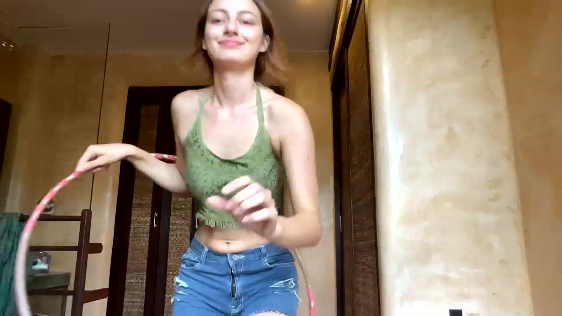 Gallery image thumbnail from Nikita_9's myfreecams stream on, 01/03/2023, 08:33 image 17 of 20