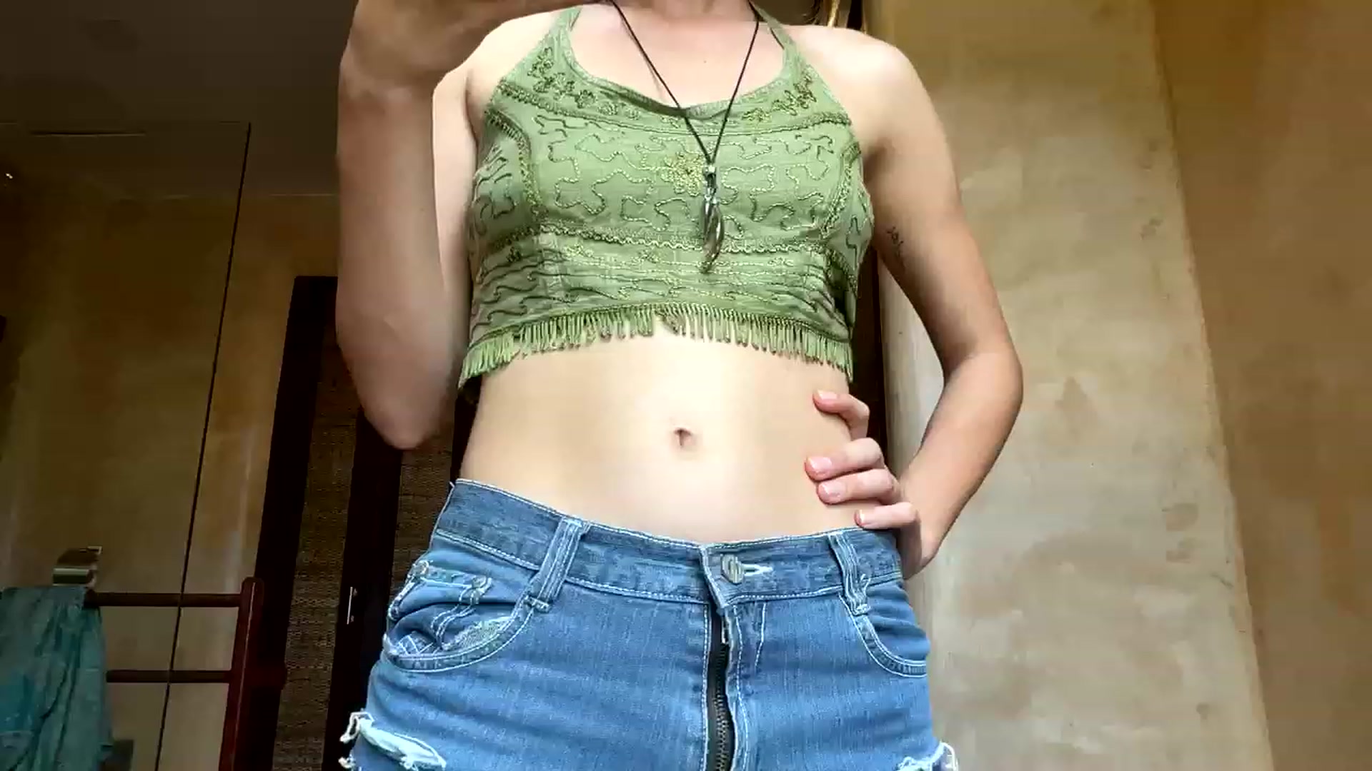 Gallery image thumbnail from Nikita_9's myfreecams stream on, 01/03/2023, 08:33 image 5 of 20