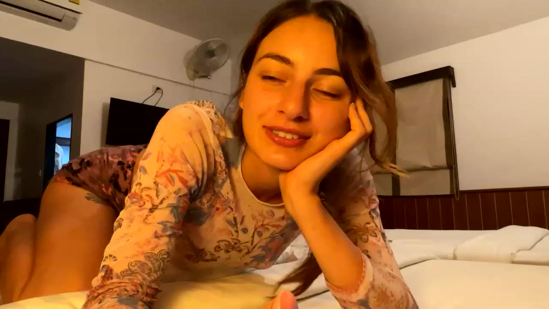 Gallery image thumbnail from Nikita_9's myfreecams stream on, 01/05/2023, 15:29 image 6 of 20