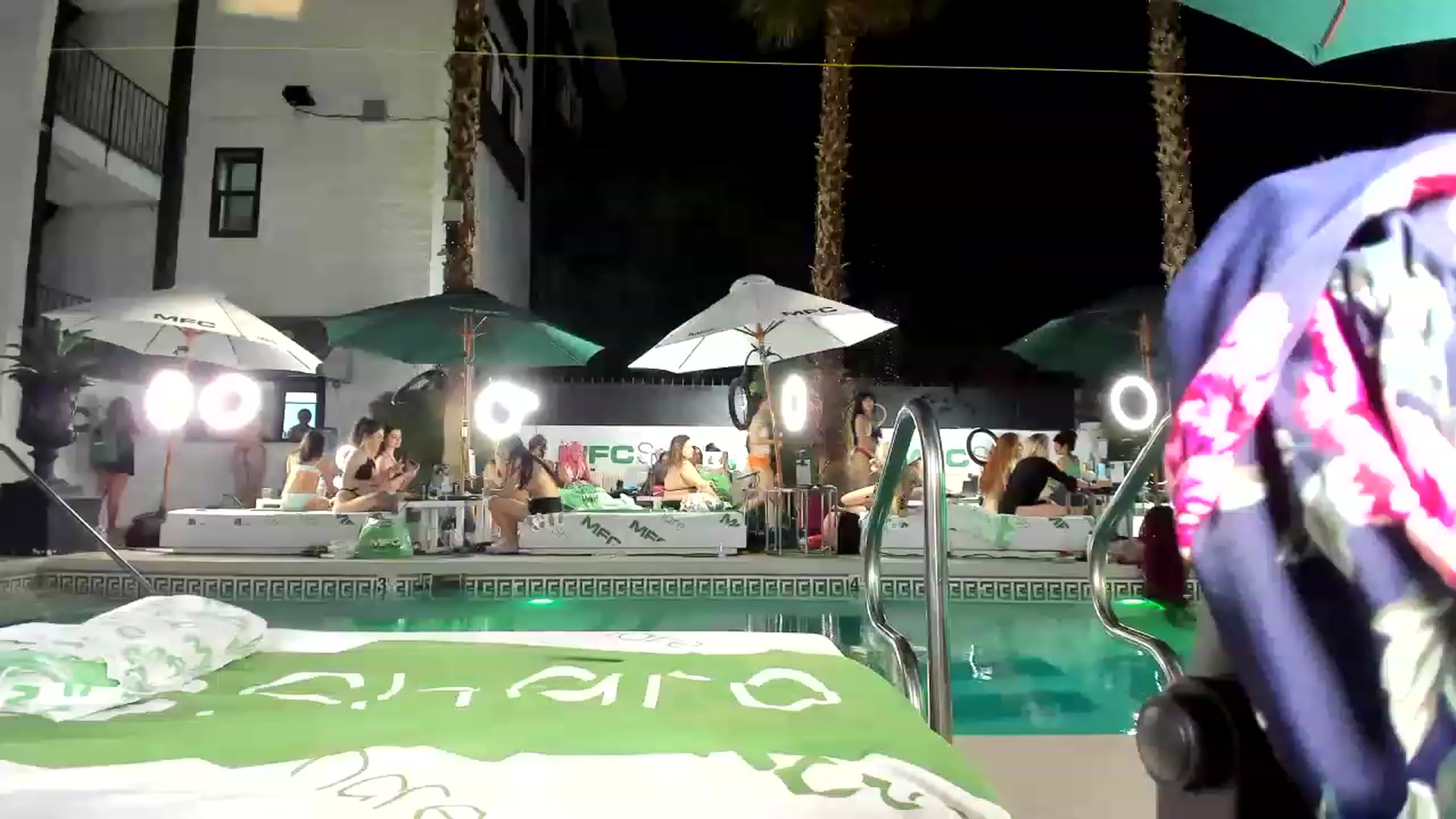 Gallery image thumbnail from NikkiEliot's myfreecams stream on, 05/25/2023, 03:26 image 19 of 20