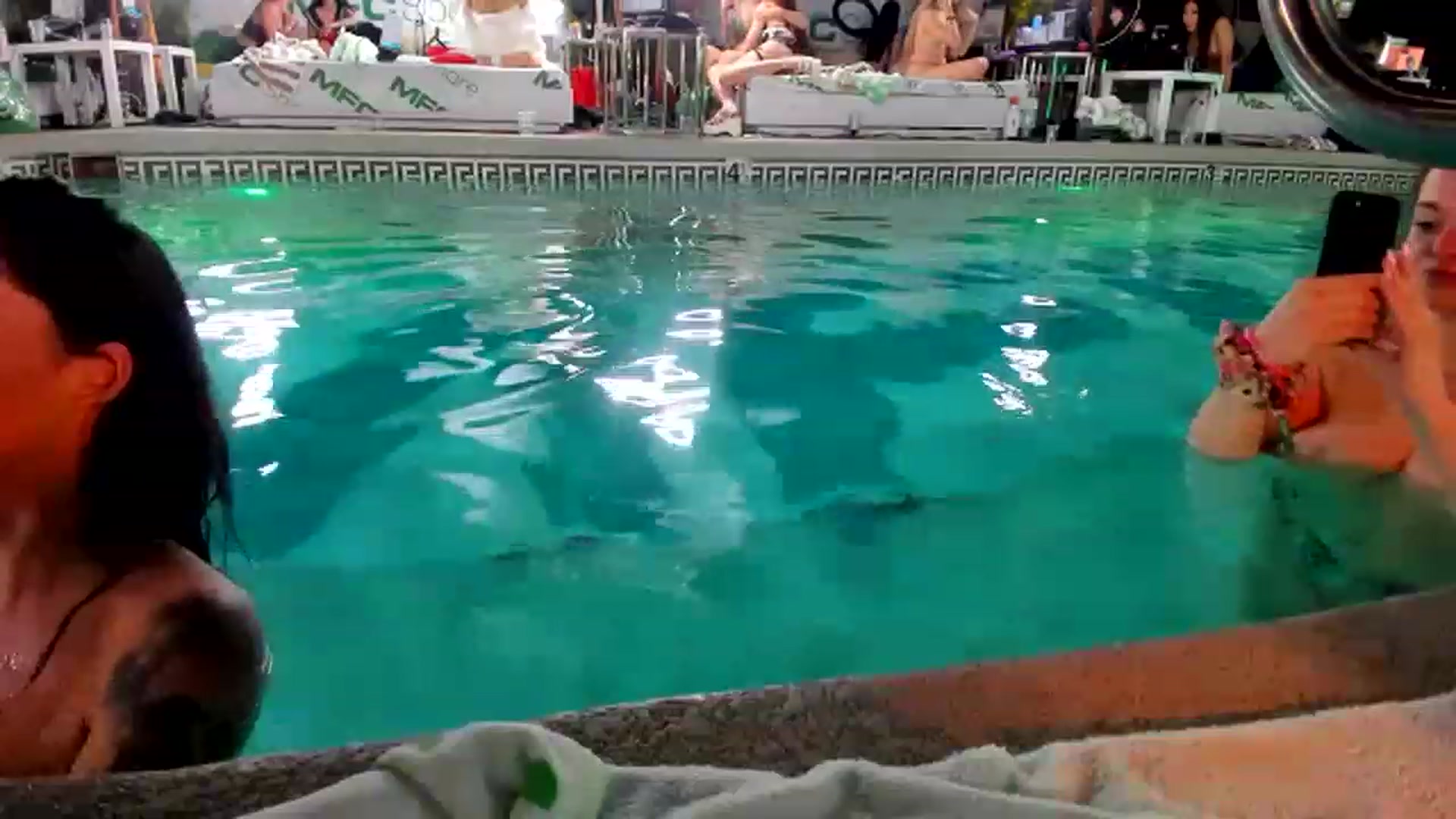 Gallery image thumbnail from NikkiEliot's myfreecams stream on, 05/25/2023, 07:03 image 7 of 20
