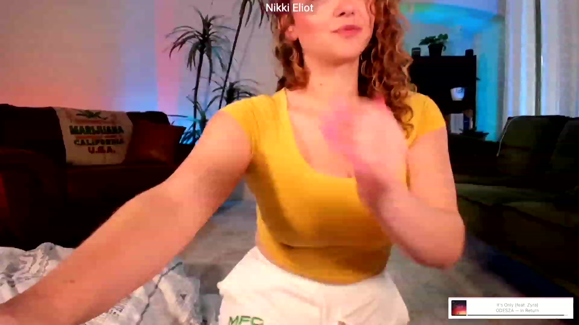 Gallery image thumbnail from NikkiEliot's myfreecams stream on, 08/19/2023, 18:32 image 12 of 20