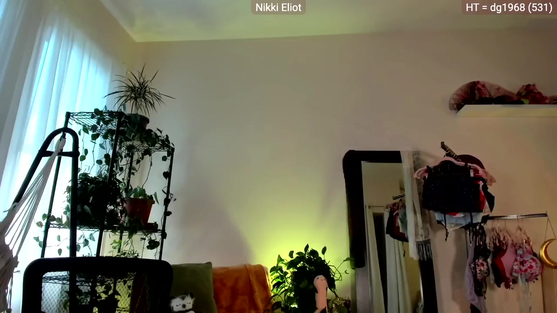 Gallery image thumbnail from NikkiEliot's myfreecams stream on, 03/16/2024, 22:20 image 15 of 20