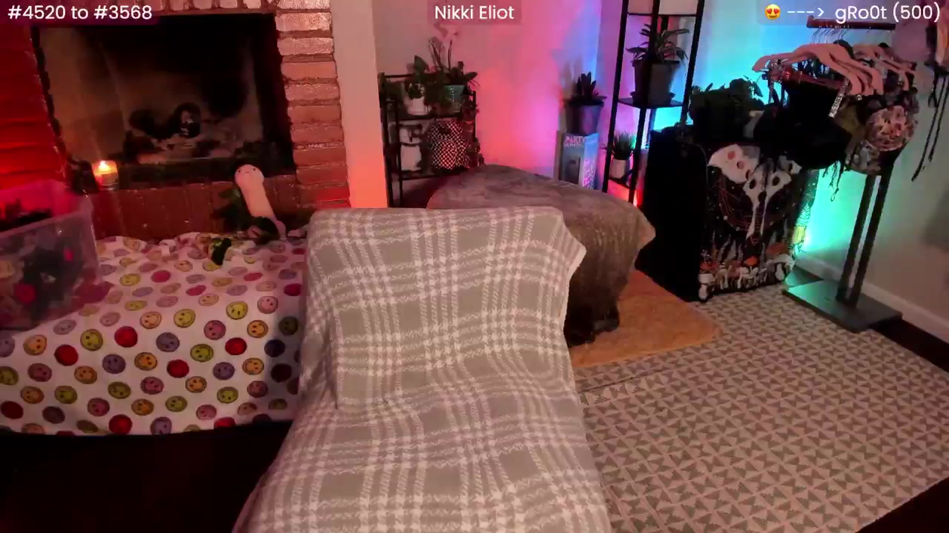 Gallery image thumbnail from NikkiEliot's myfreecams stream on, 08/19/2024, 03:54 image 5 of 20