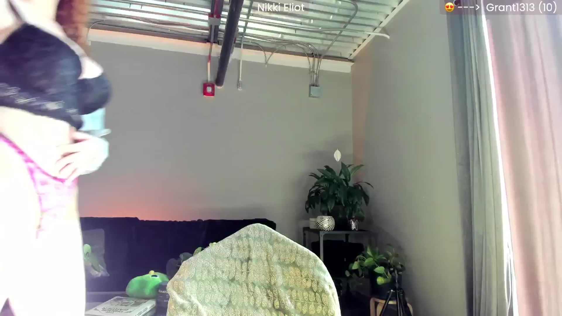 Gallery image thumbnail from NikkiEliot's myfreecams stream on, 11/24/2024, 22:16 image 2 of 20