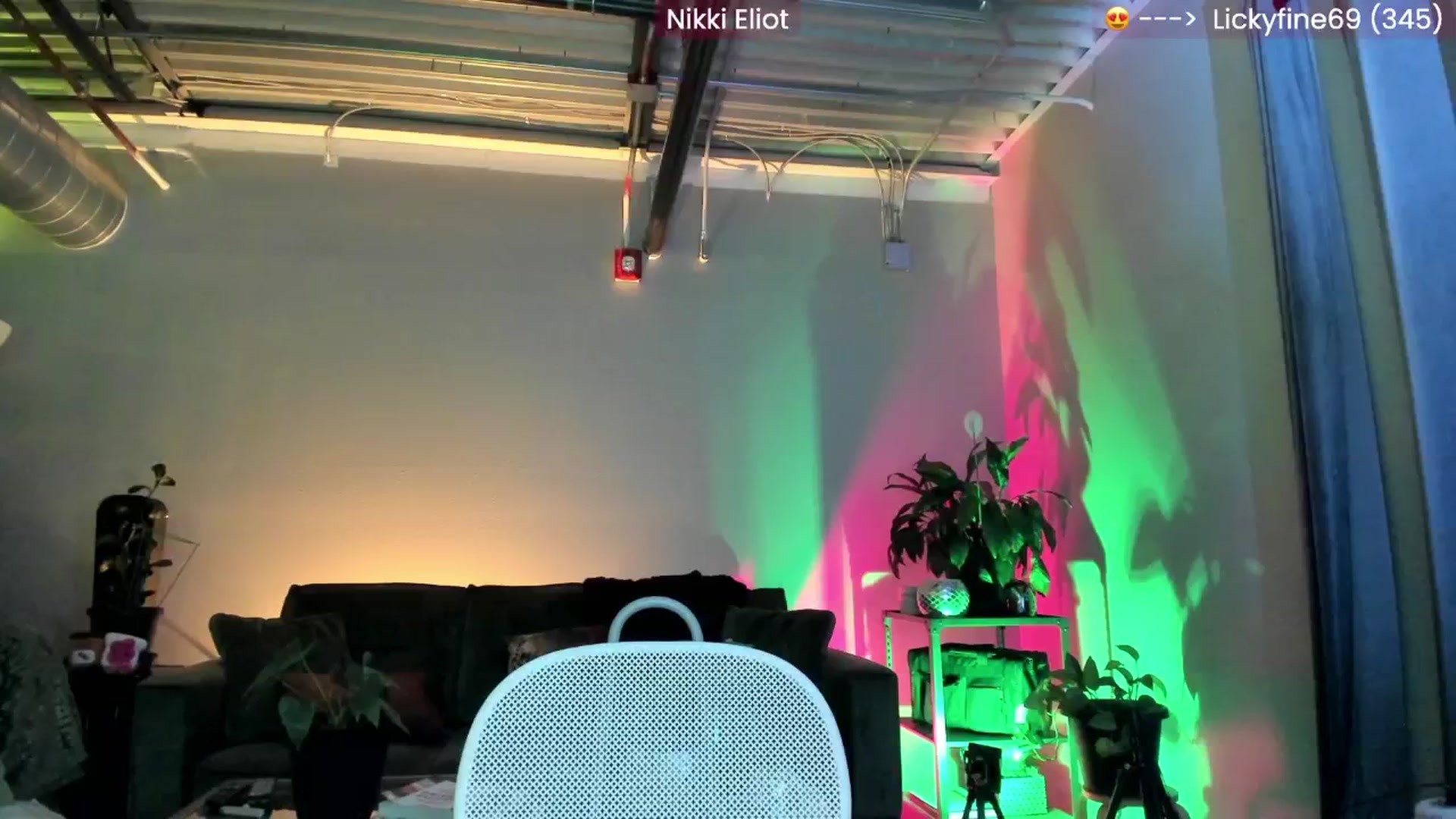 Gallery image thumbnail from NikkiEliot's myfreecams stream on, 11/30/2024, 03:46 image 1 of 20