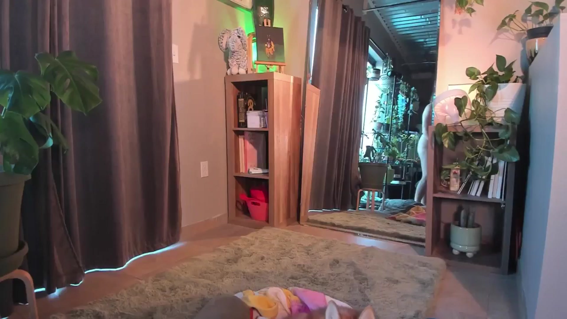 Gallery image thumbnail from NikkiEliot's myfreecams stream on, 08/03/2025, 05:10 image 1 of 20