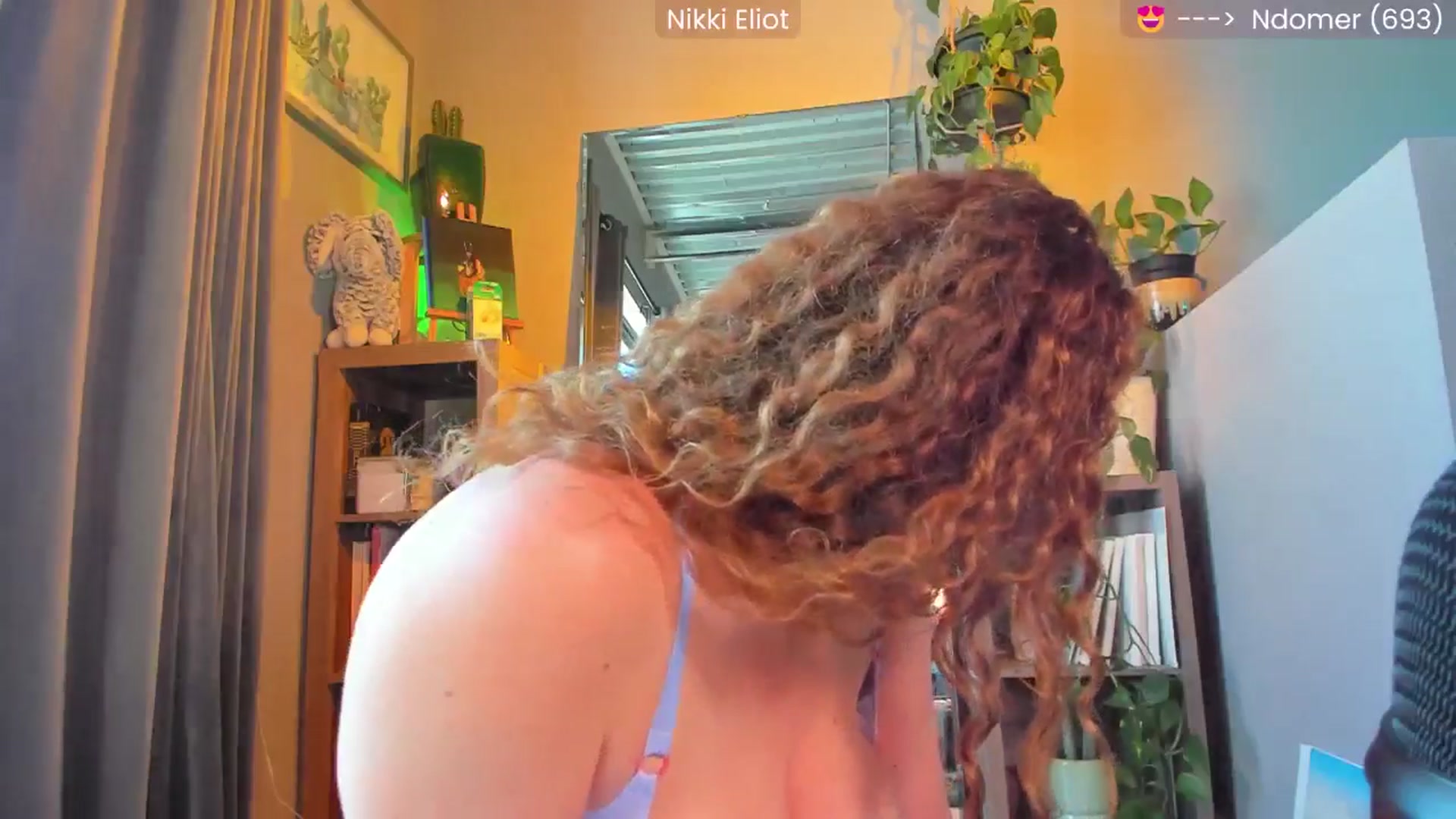 Gallery image thumbnail from NikkiEliot's myfreecams stream on, 08/30/2025, 23:01 image 17 of 20