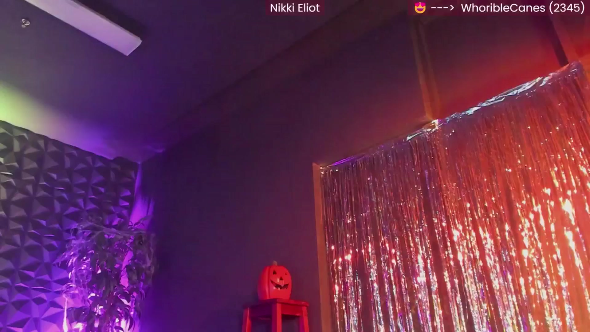 Gallery image thumbnail from NikkiEliot's myfreecams stream on, 10/27/2025, 03:26 image 17 of 20